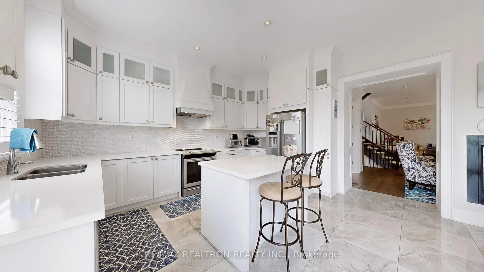 Photo 8 of 746A Stonepath Circle, Pickering, Amberlea — HOMEH