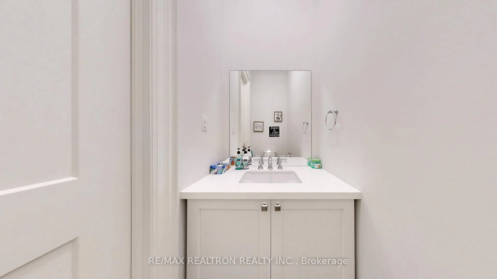 Photo 16 of 746A Stonepath Circle, Pickering, Amberlea — HOMEH