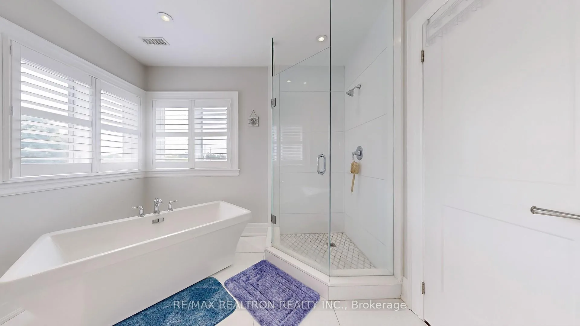 Photo 23 of 746A Stonepath Circle, Pickering, Amberlea — HOMEH