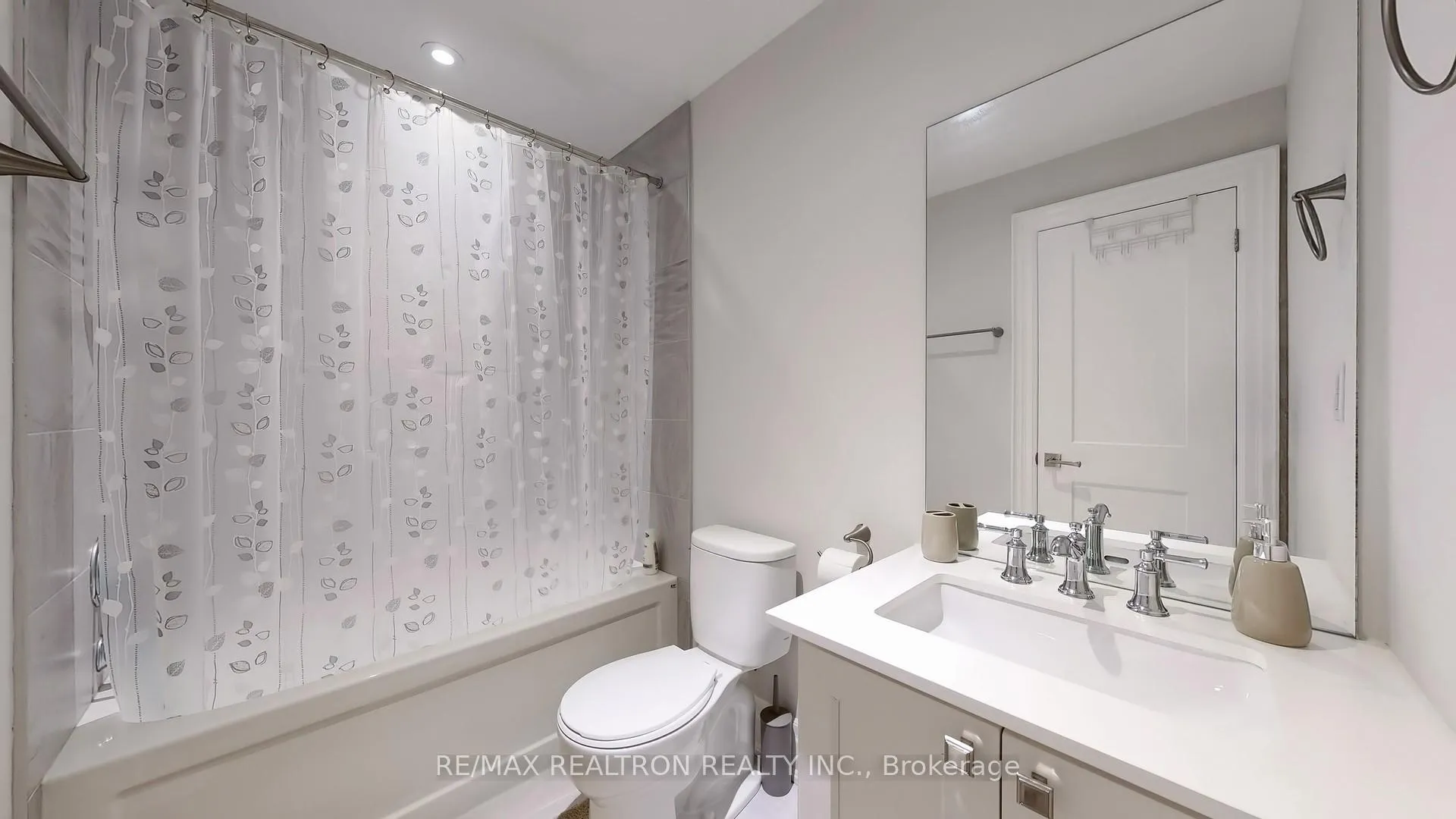 Photo 41 of 746A Stonepath Circle, Pickering, Amberlea — HOMEH