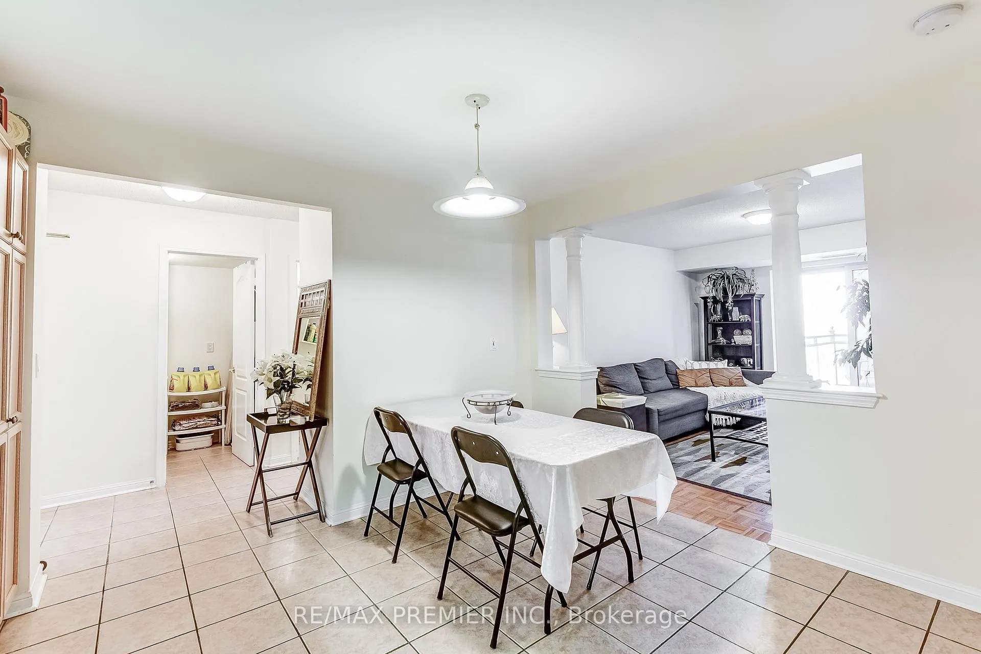 Photo 10 of Unit 315, 2500 Rutherford Road, Vaughan, Maple — HOMEH
