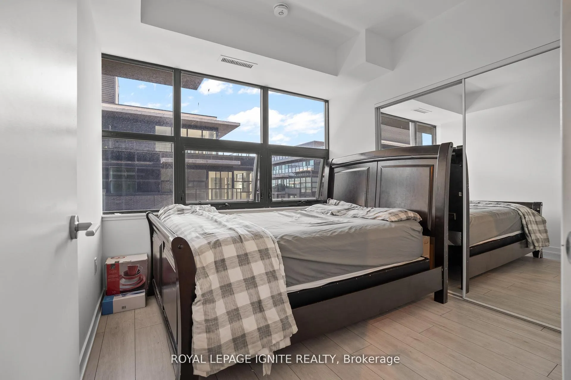 Photo 14 of Unit 414, 1604(B) Charles Street, Whitby, Port Whitby — HOMEH
