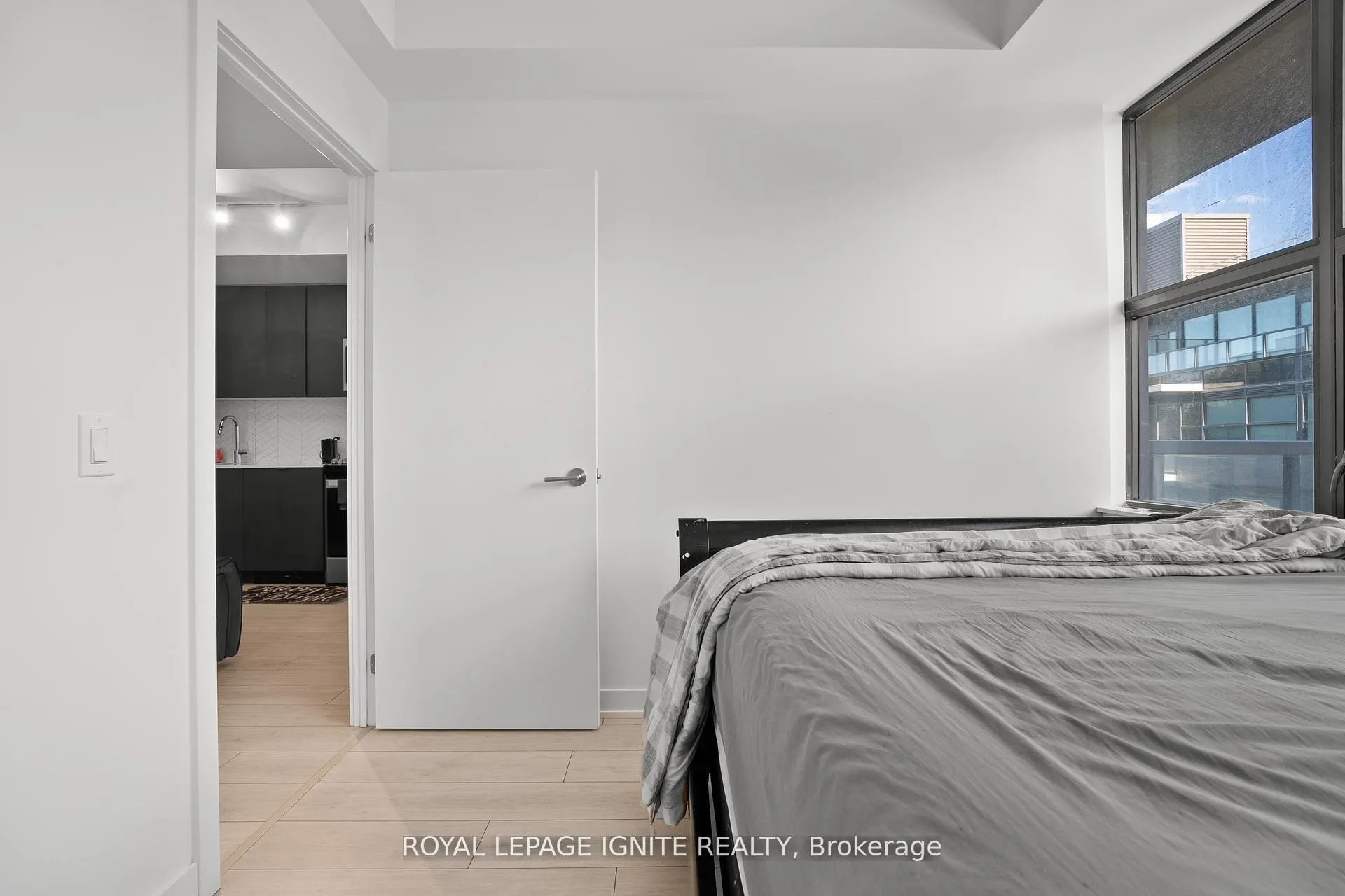 Photo 15 of Unit 414, 1604(B) Charles Street, Whitby, Port Whitby — HOMEH