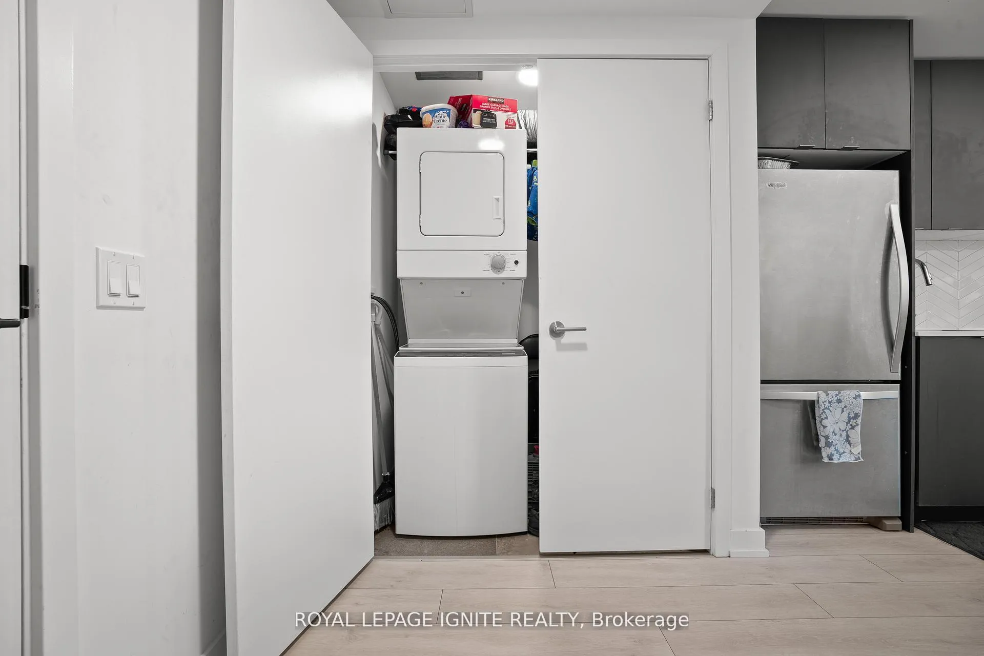 Photo 20 of Unit 414, 1604(B) Charles Street, Whitby, Port Whitby — HOMEH