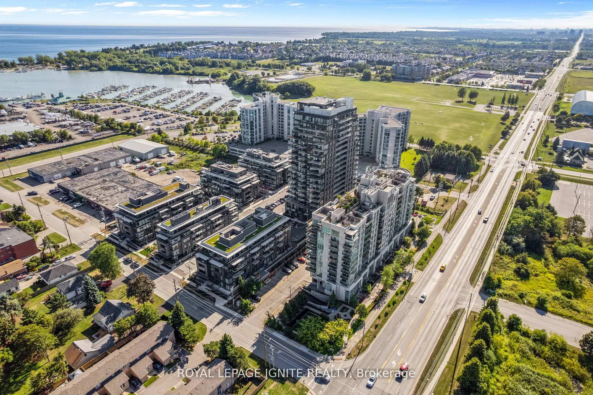 Photo 25 of Unit 414, 1604(B) Charles Street, Whitby, Port Whitby — HOMEH