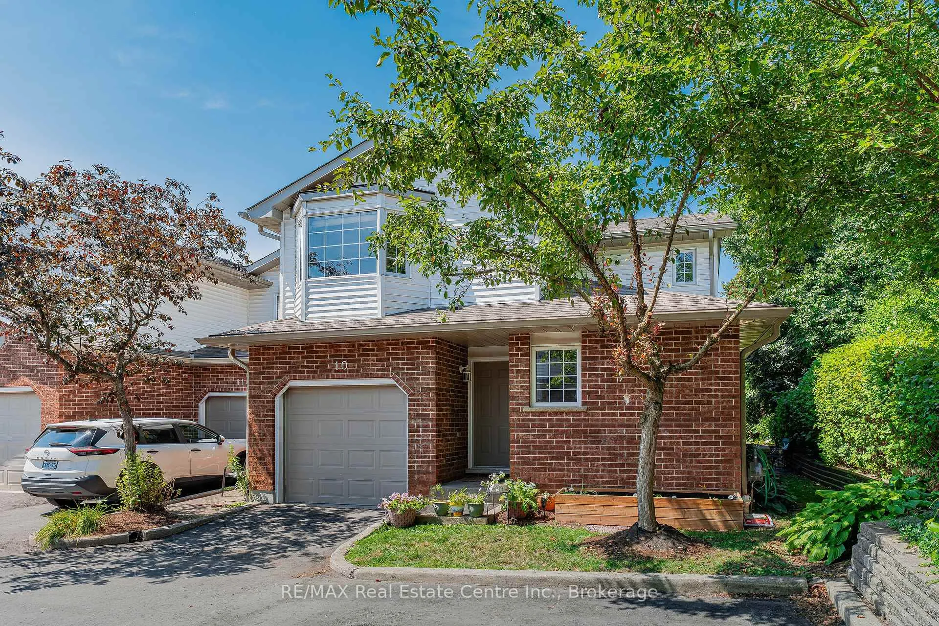Photo 2 of Unit 10, 229 Baker Street, Waterloo — HOMEH
