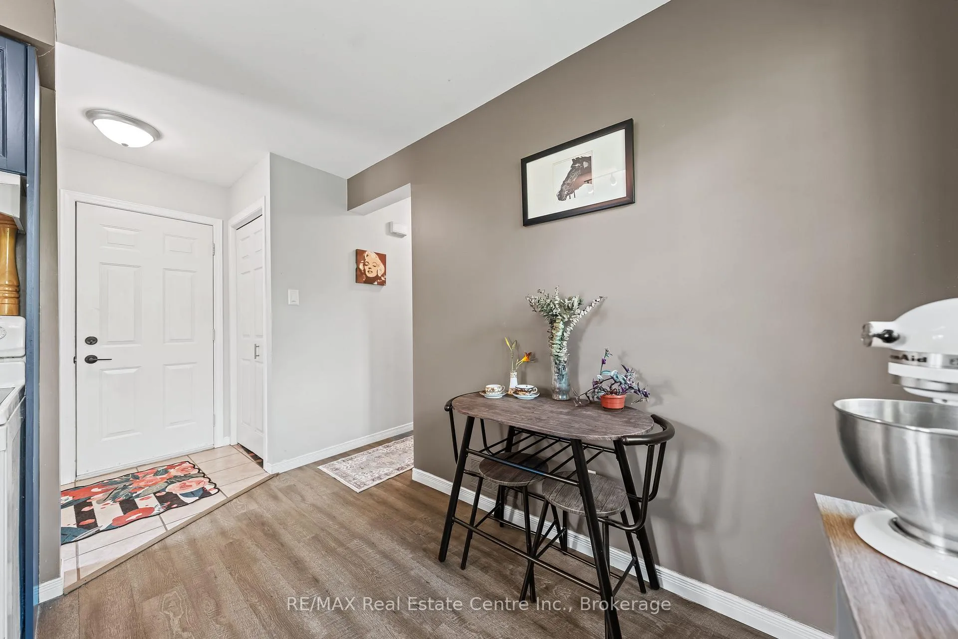 Photo 8 of Unit 10, 229 Baker Street, Waterloo — HOMEH