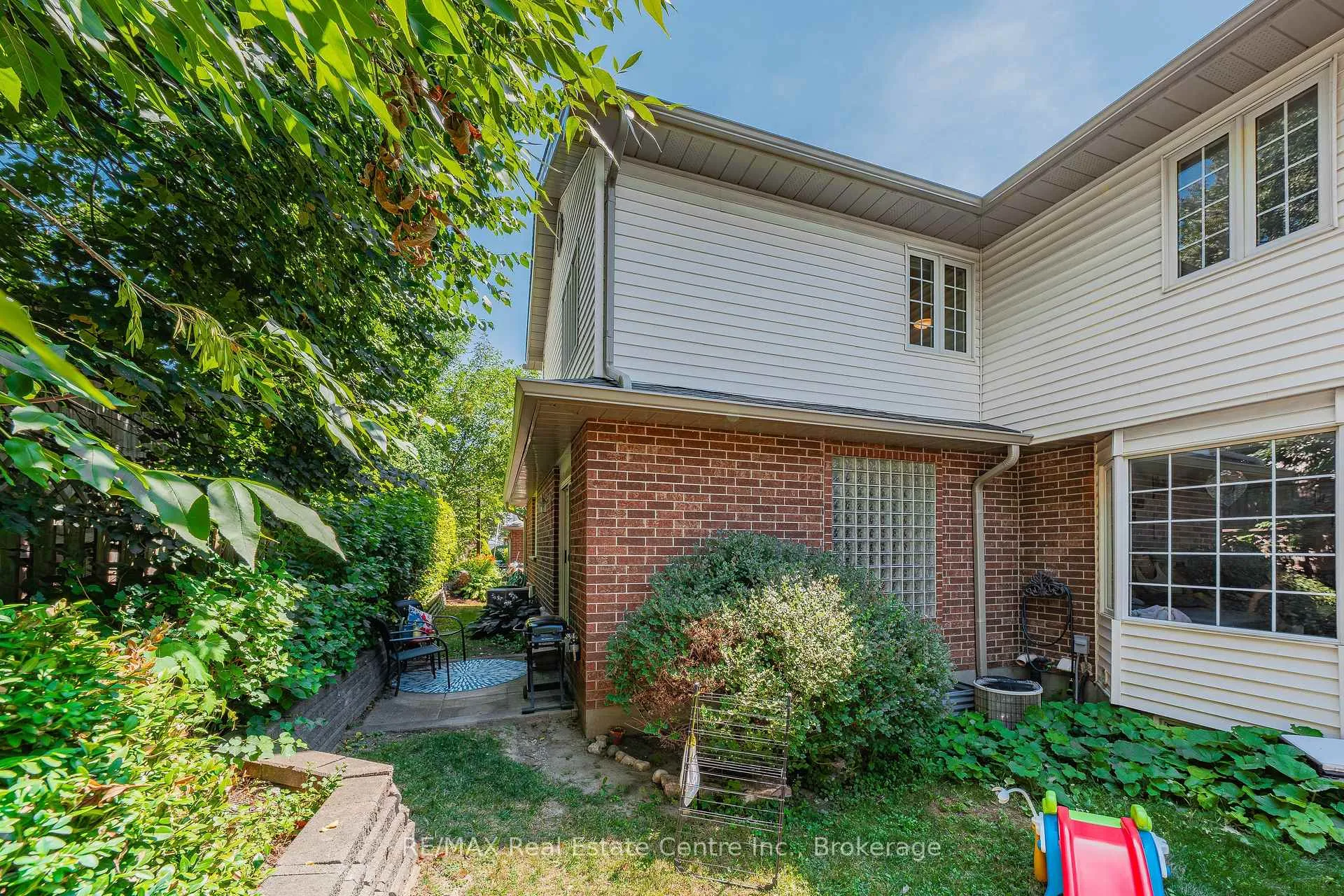 Photo 25 of Unit 10, 229 Baker Street, Waterloo — HOMEH