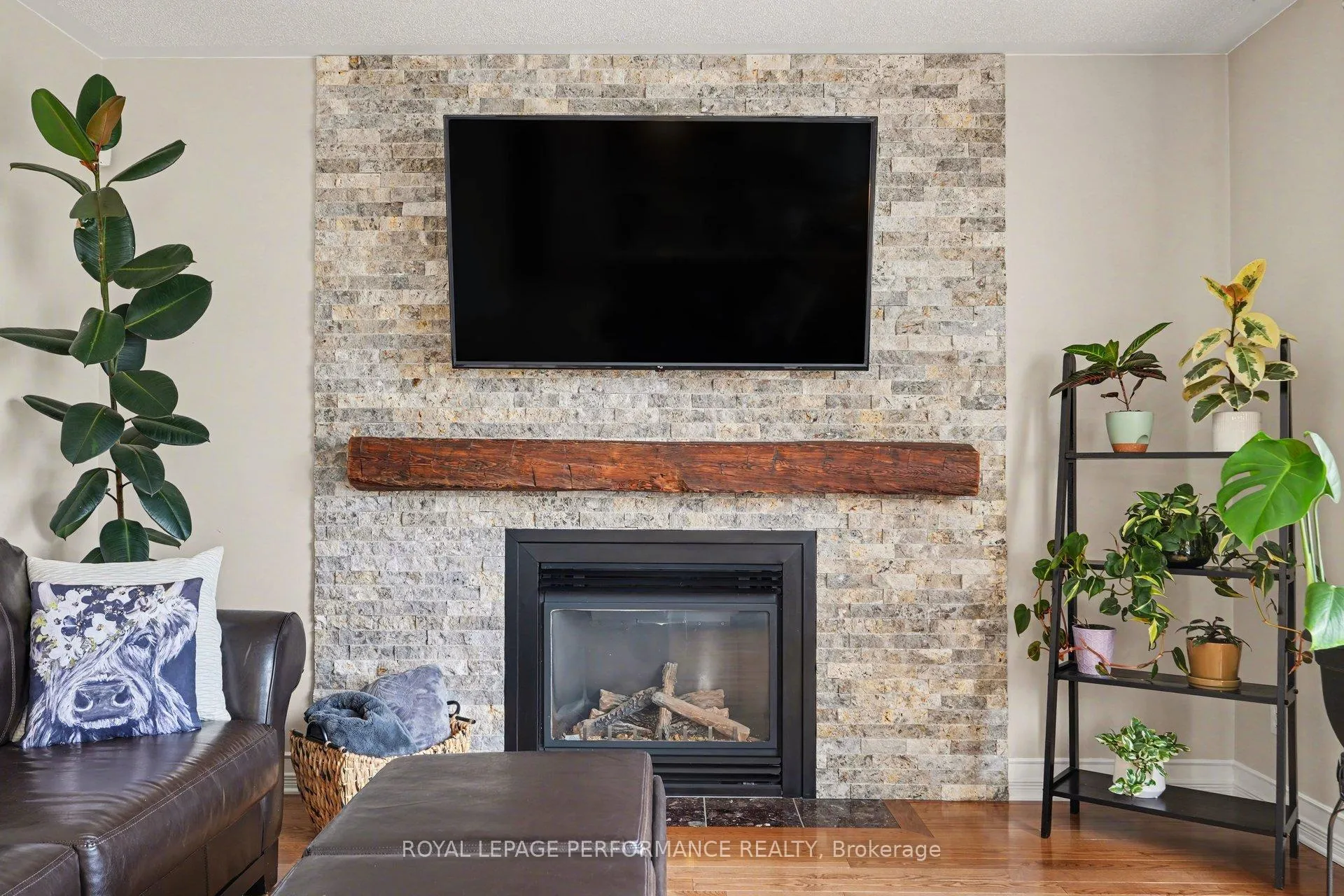 Photo 7 of 992 Ballantyne Drive, Ottawa, Fallingbrook/Gardenway South — HOMEH