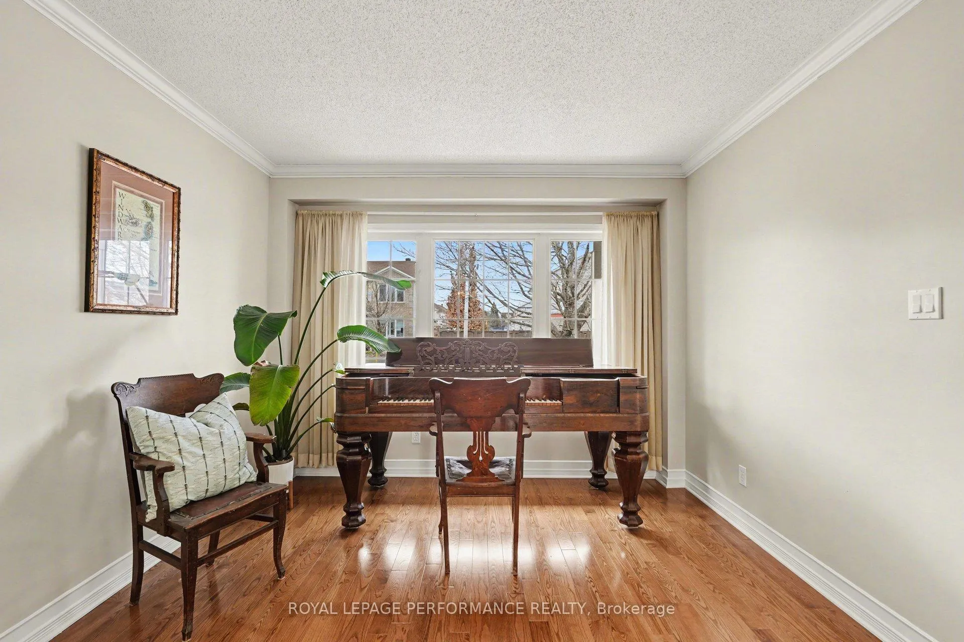 Photo 10 of 992 Ballantyne Drive, Ottawa, Fallingbrook/Gardenway South — HOMEH