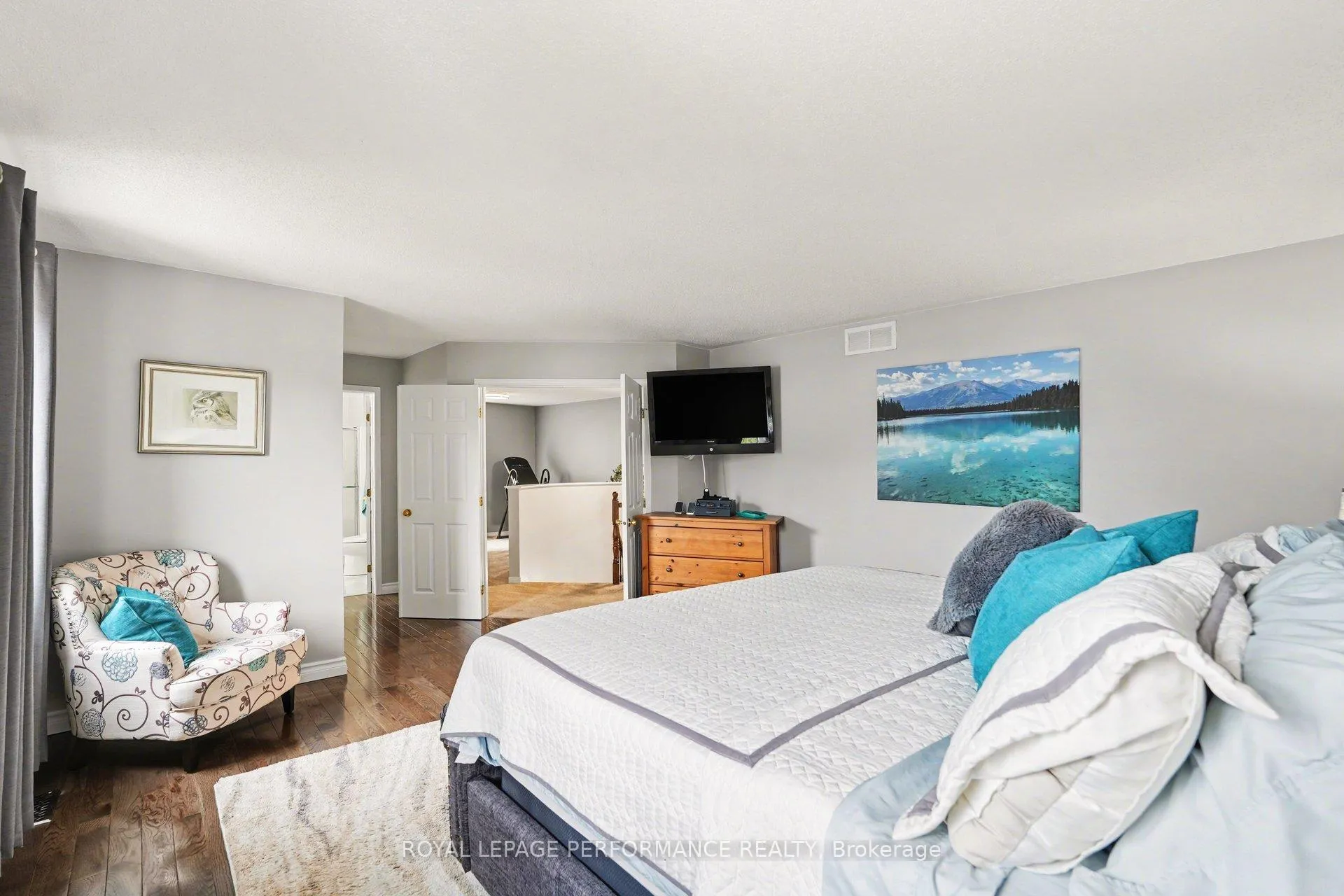 Photo 17 of 992 Ballantyne Drive, Ottawa, Fallingbrook/Gardenway South — HOMEH