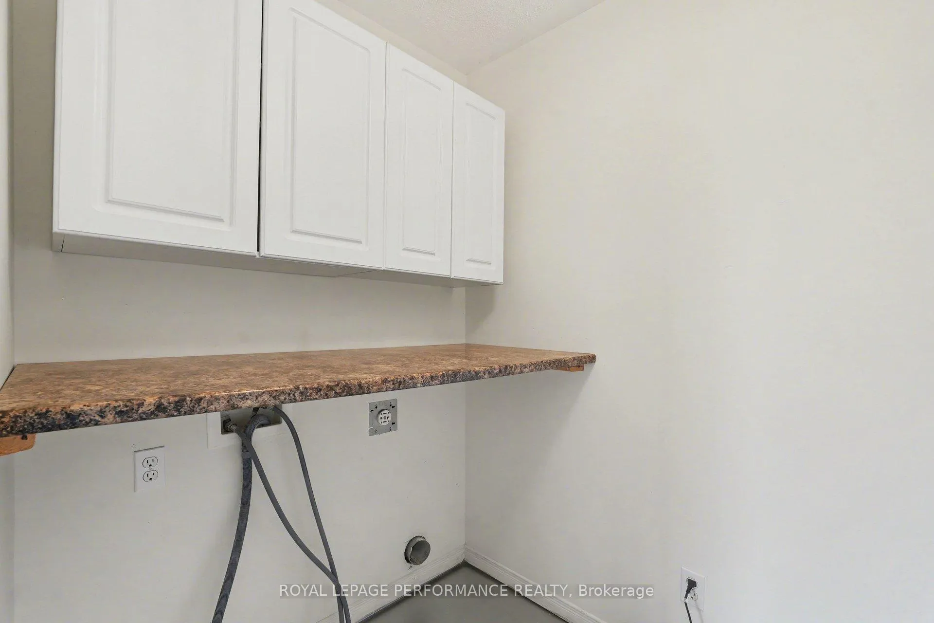Photo 28 of 992 Ballantyne Drive, Ottawa, Fallingbrook/Gardenway South — HOMEH