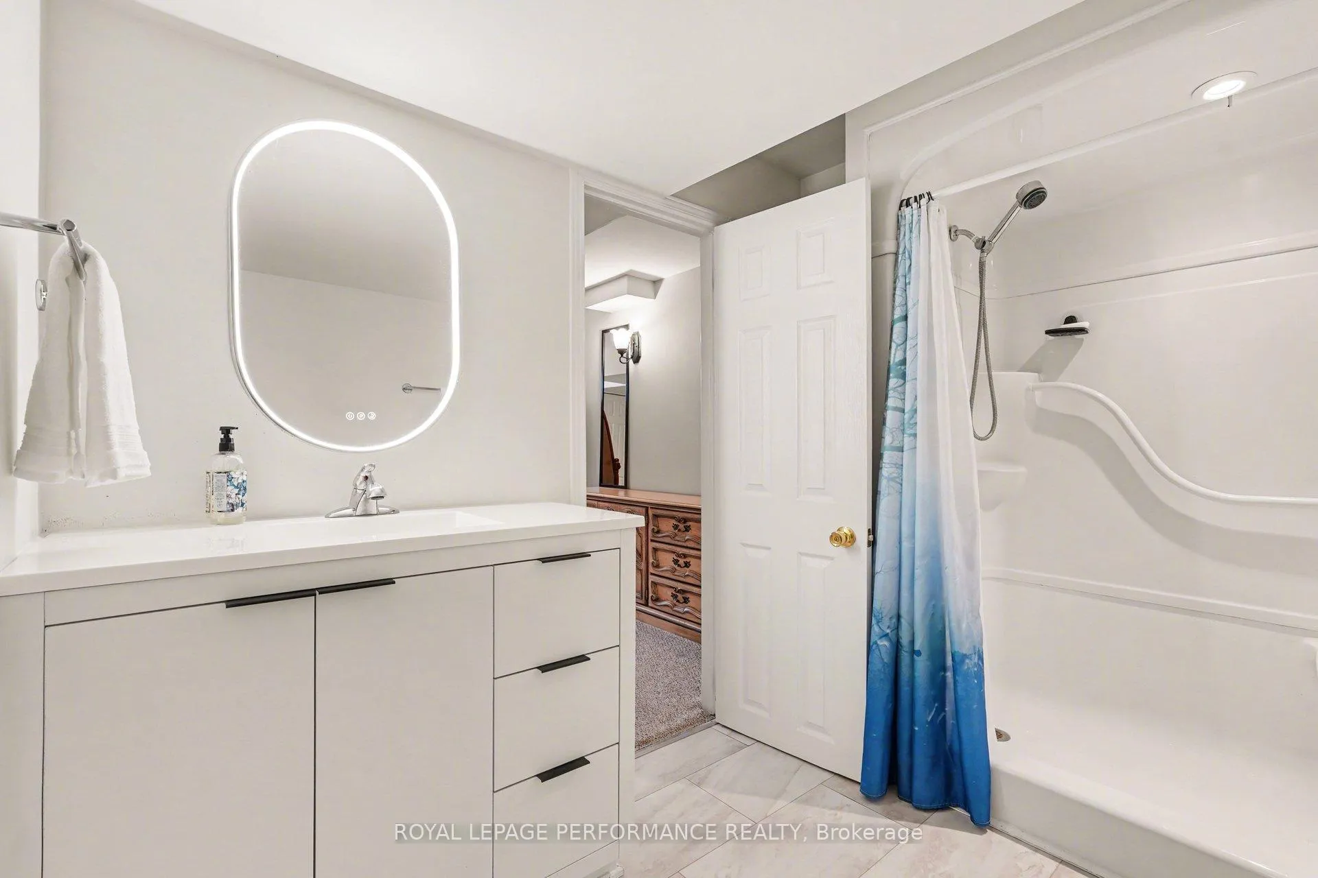 Photo 36 of 992 Ballantyne Drive, Ottawa, Fallingbrook/Gardenway South — HOMEH