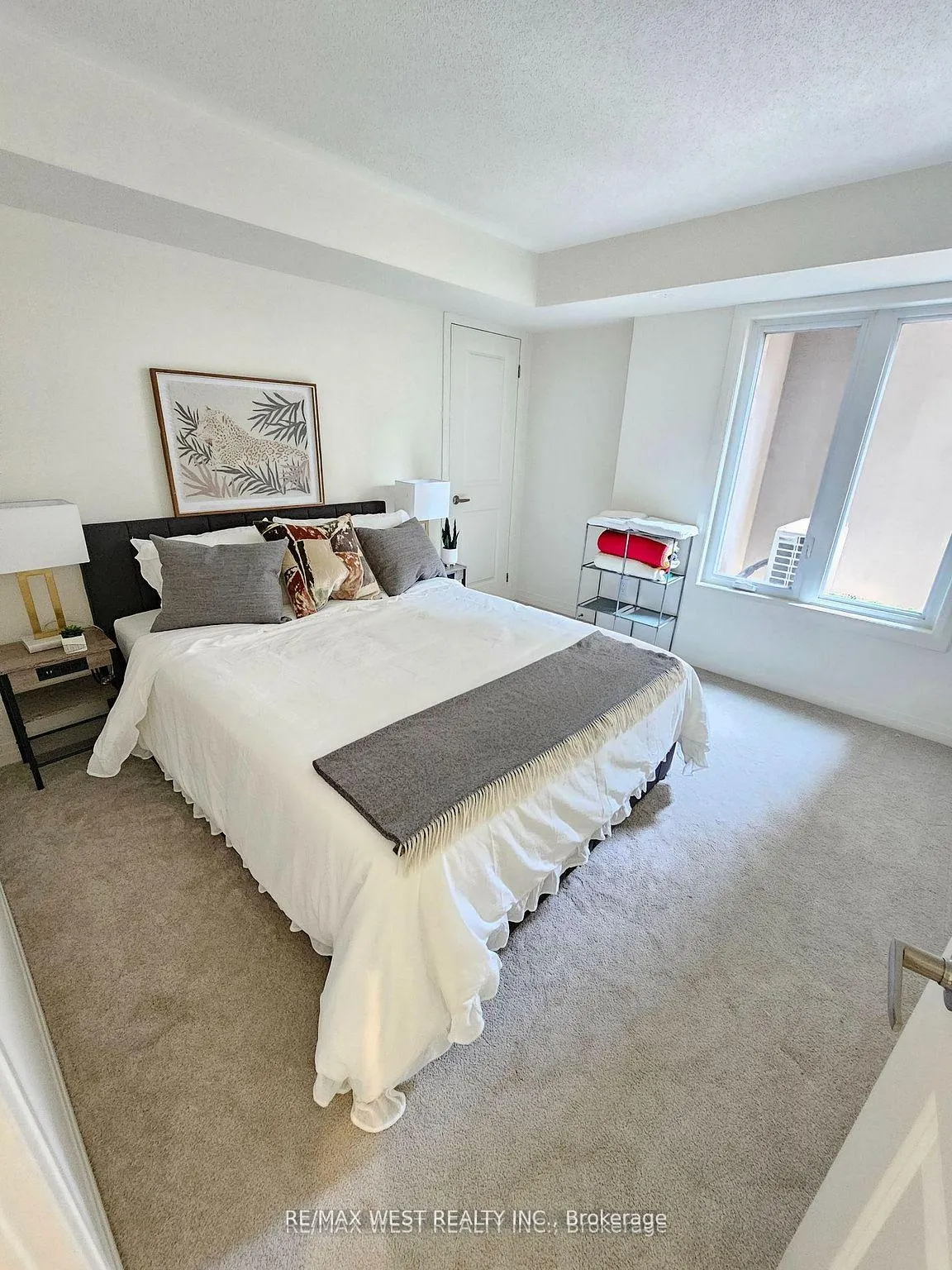 Photo 15 of Unit A, 31 Lookout Drive, Clarington, Bowmanville — HOMEH