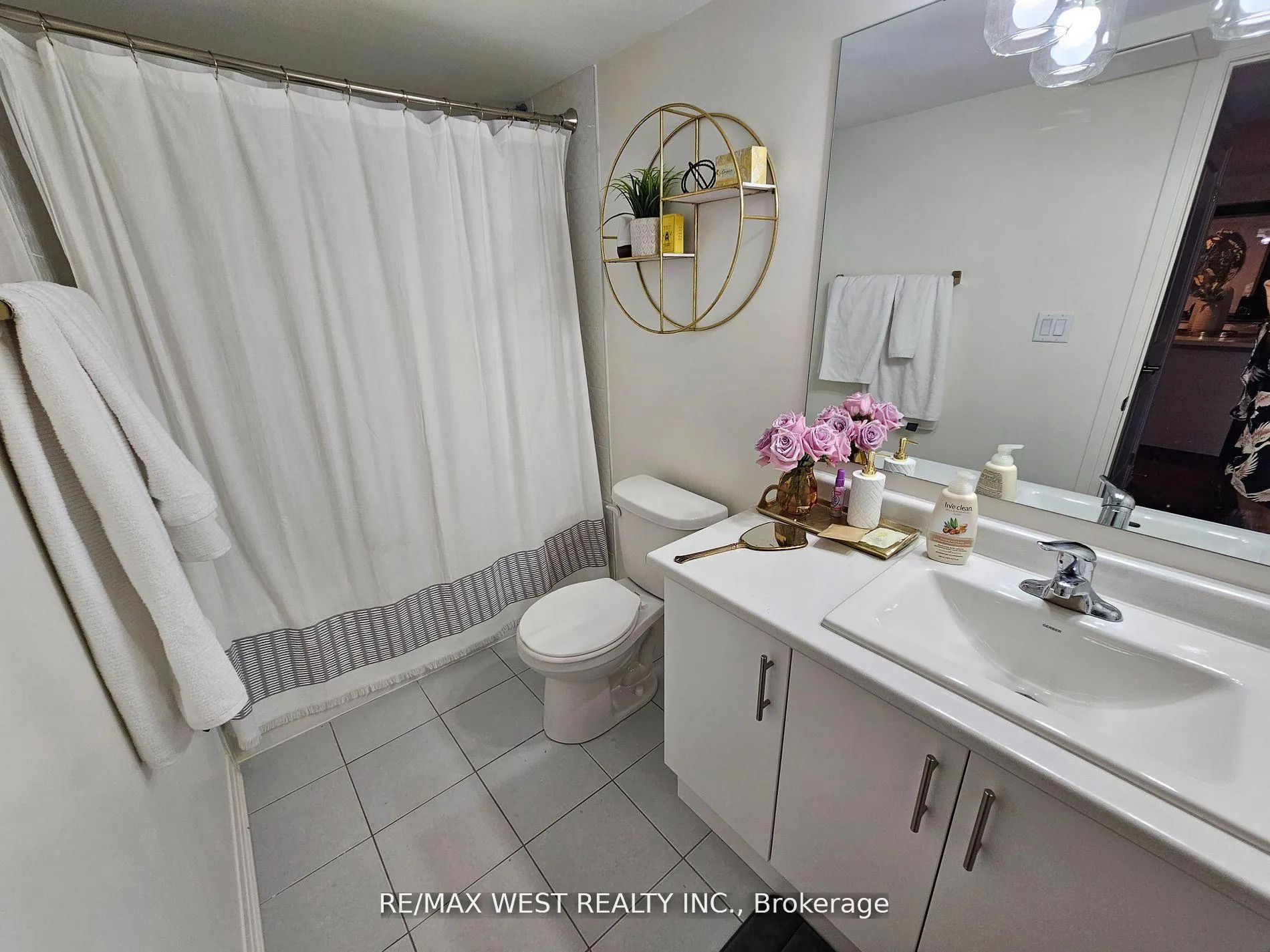 Photo 16 of Unit A, 31 Lookout Drive, Clarington, Bowmanville — HOMEH