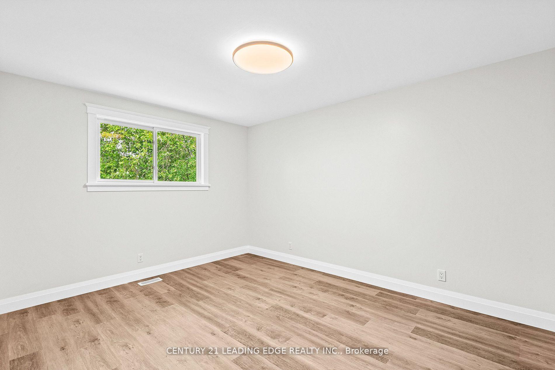 Photo 14 of 675 Hayden Crescent, Cobourg — HOMEH