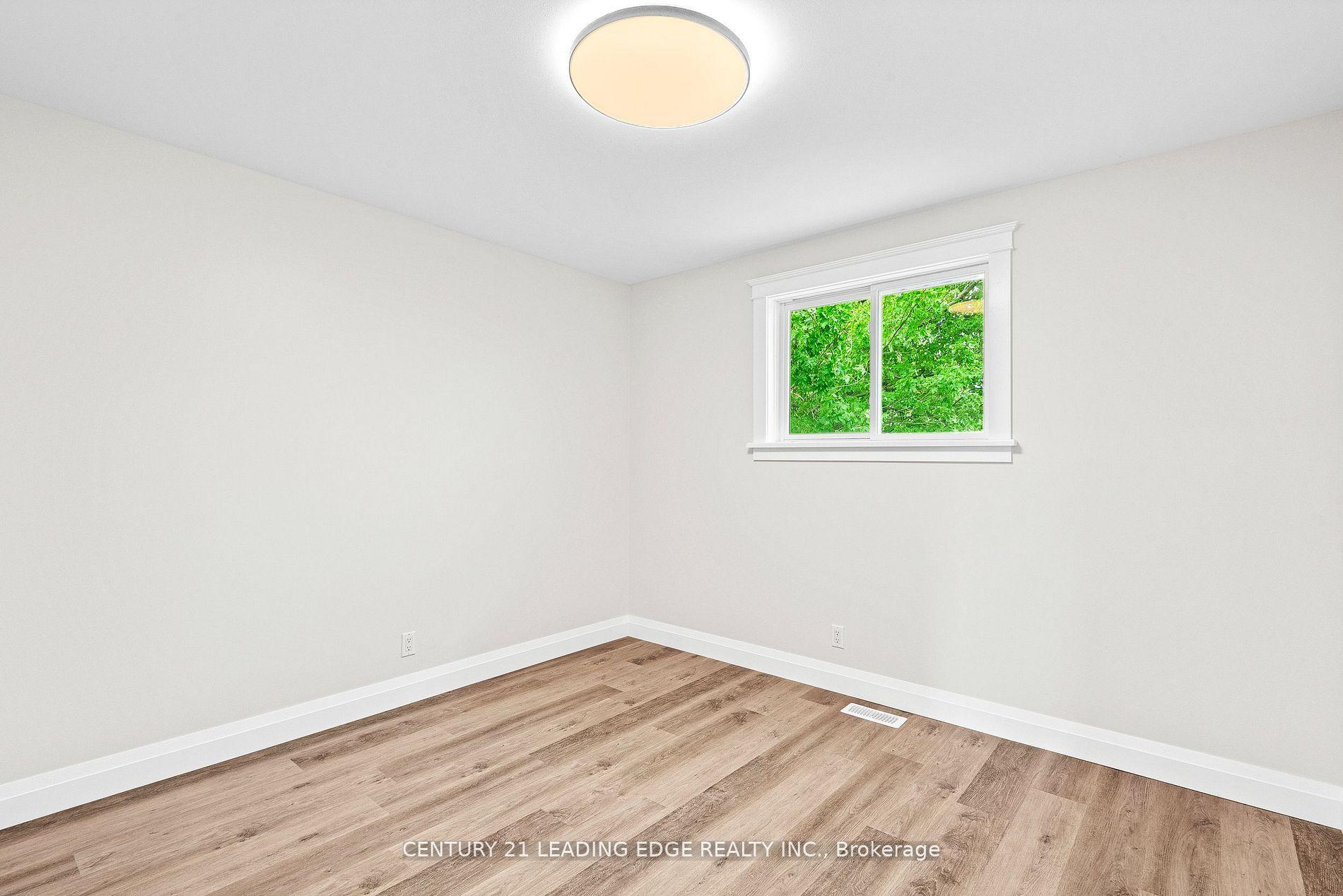 Photo 17 of 675 Hayden Crescent, Cobourg — HOMEH
