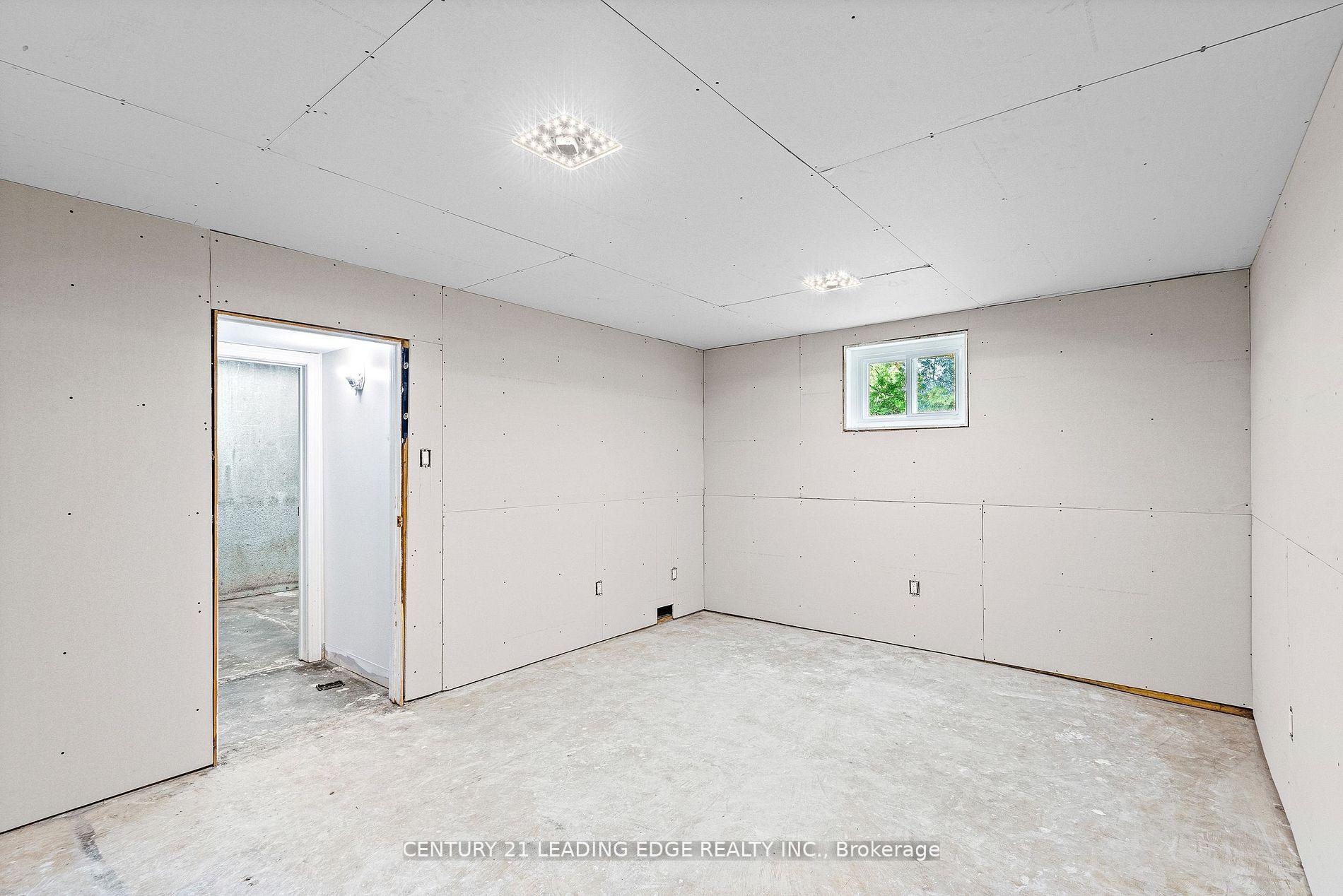 Photo 26 of 675 Hayden Crescent, Cobourg — HOMEH