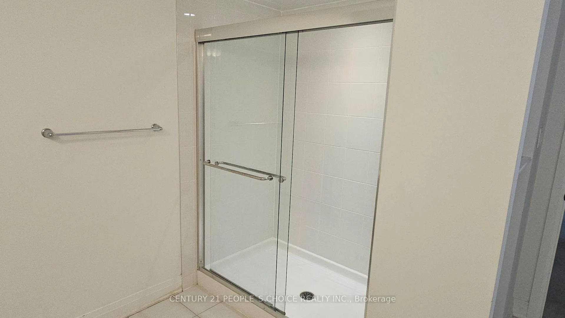 Photo 21 of Unit Upper, 18 Hammermeister Street, Kitchener — HOMEH
