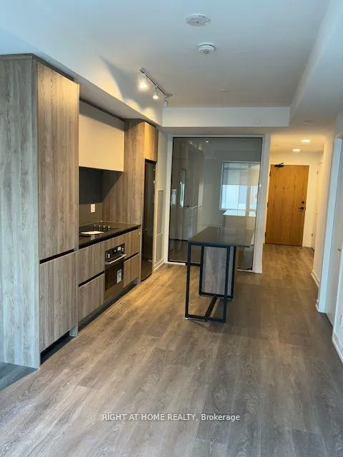 Photo 16 of Unit C0511, 8 Beverley Glen Boulevard, Vaughan, Beverley Glen — HOMEH