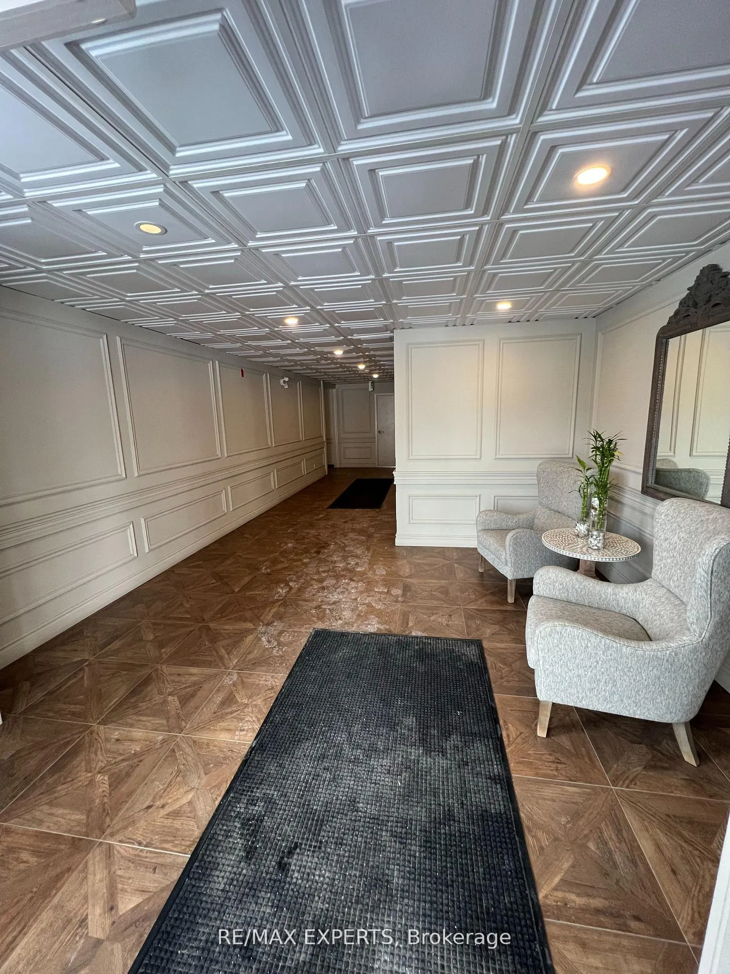 Photo 5 of Unit 404, 345 Briarmeadow Drive, Kitchener, Idlewood — HOMEH