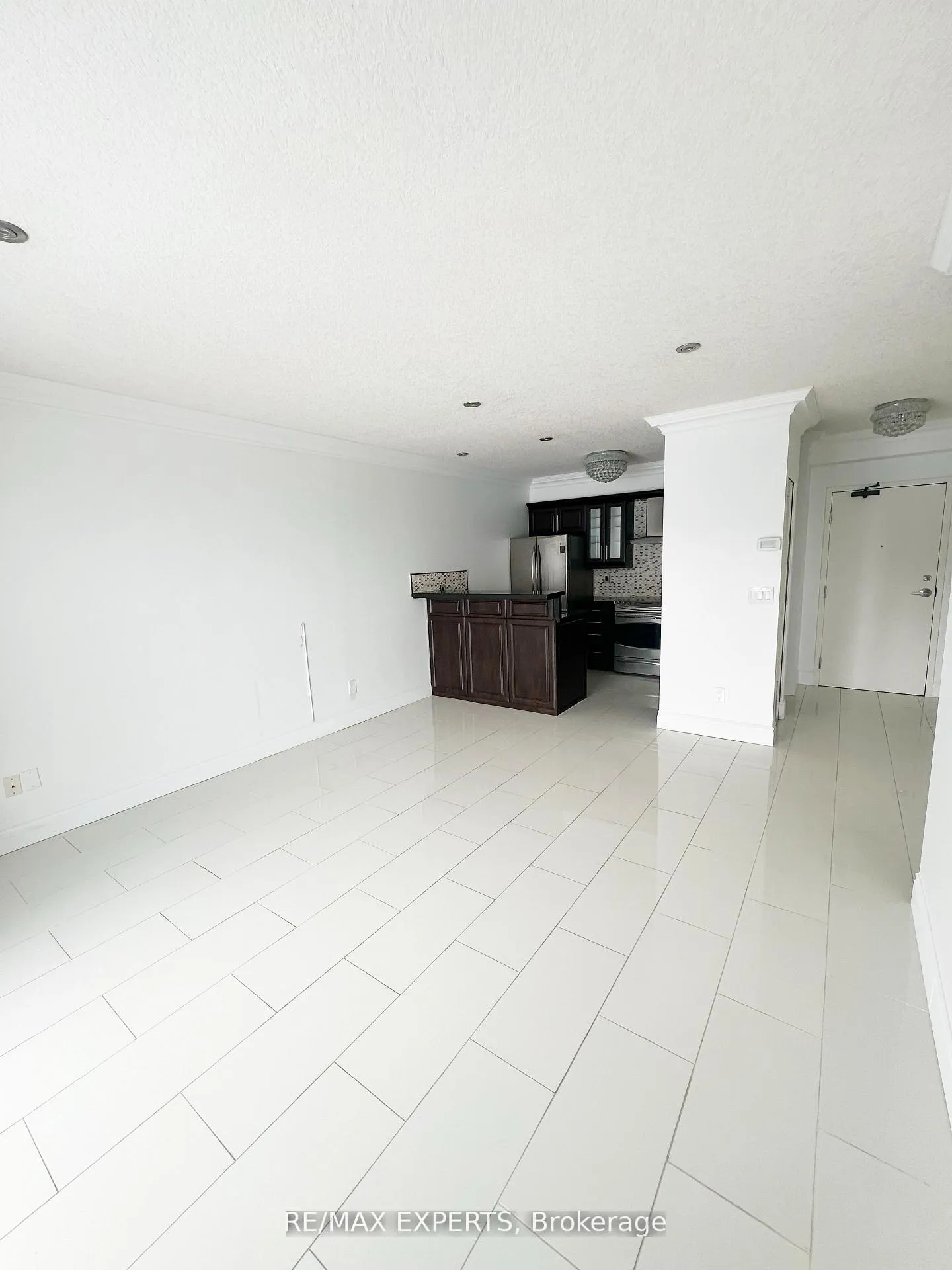 Photo 11 of Unit 404, 345 Briarmeadow Drive, Kitchener, Idlewood — HOMEH