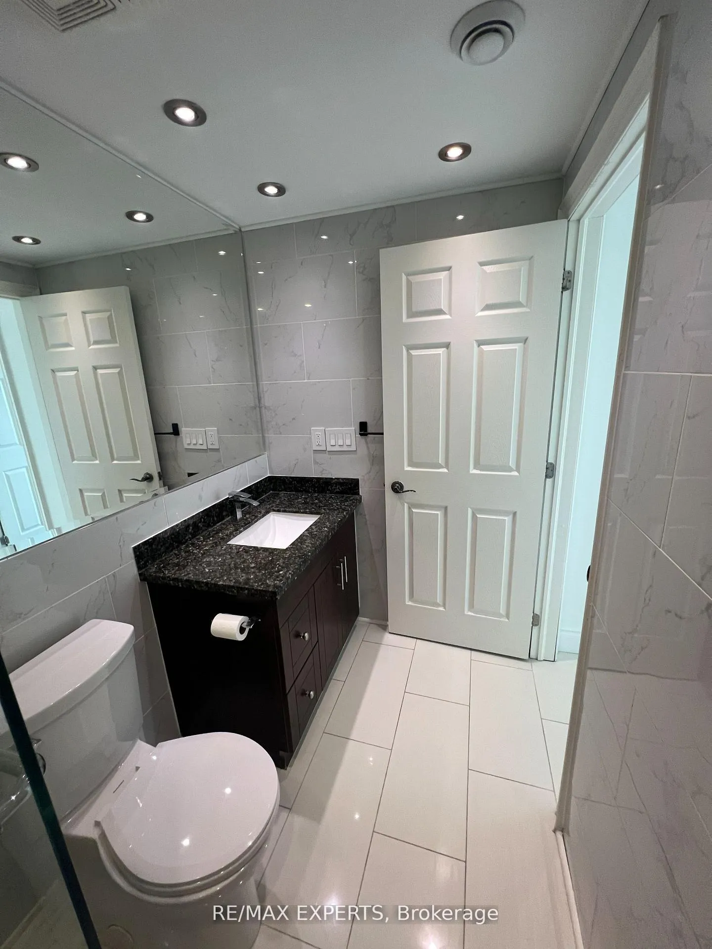 Photo 16 of Unit 404, 345 Briarmeadow Drive, Kitchener, Idlewood — HOMEH