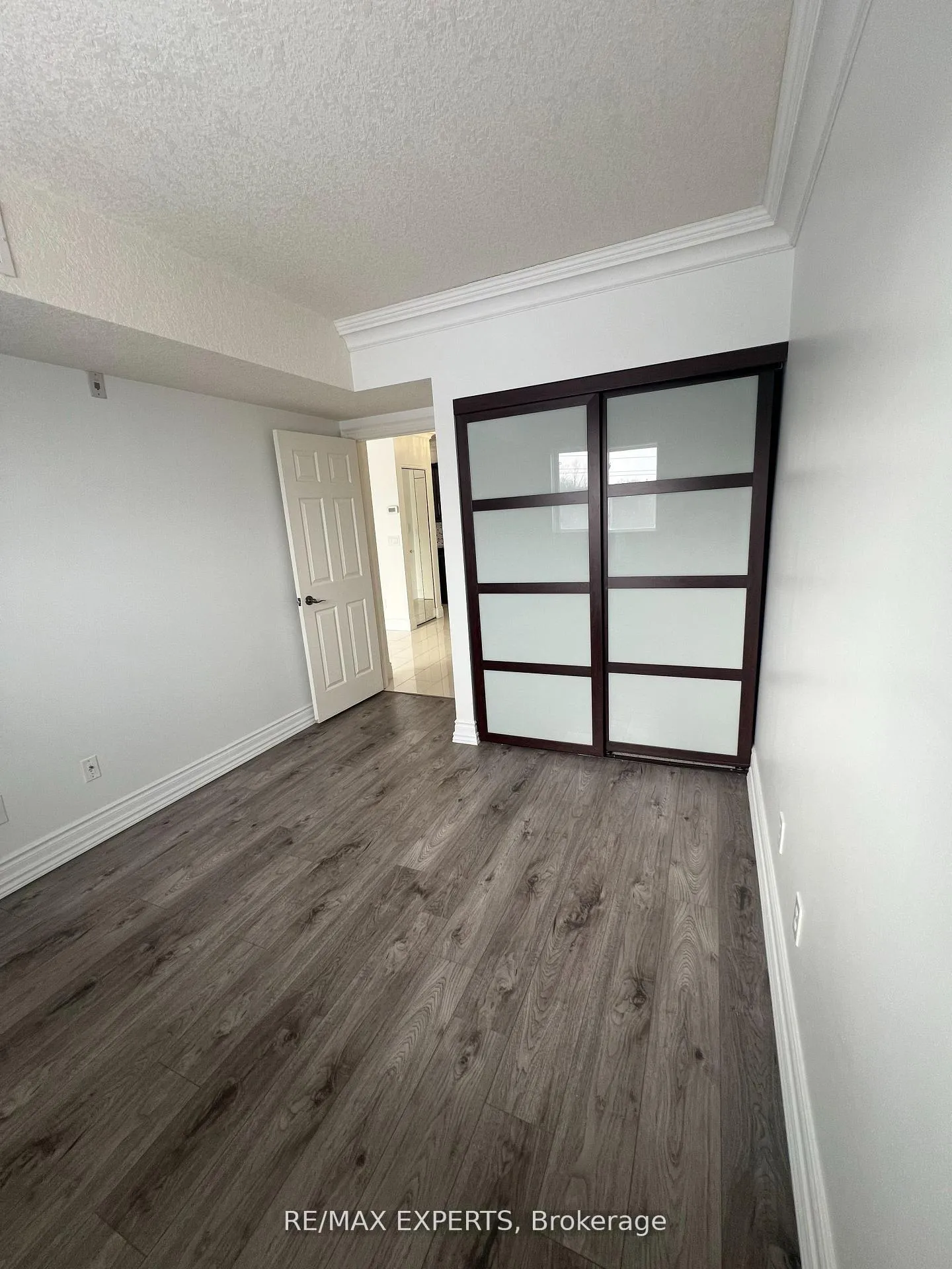 Photo 18 of Unit 404, 345 Briarmeadow Drive, Kitchener, Idlewood — HOMEH