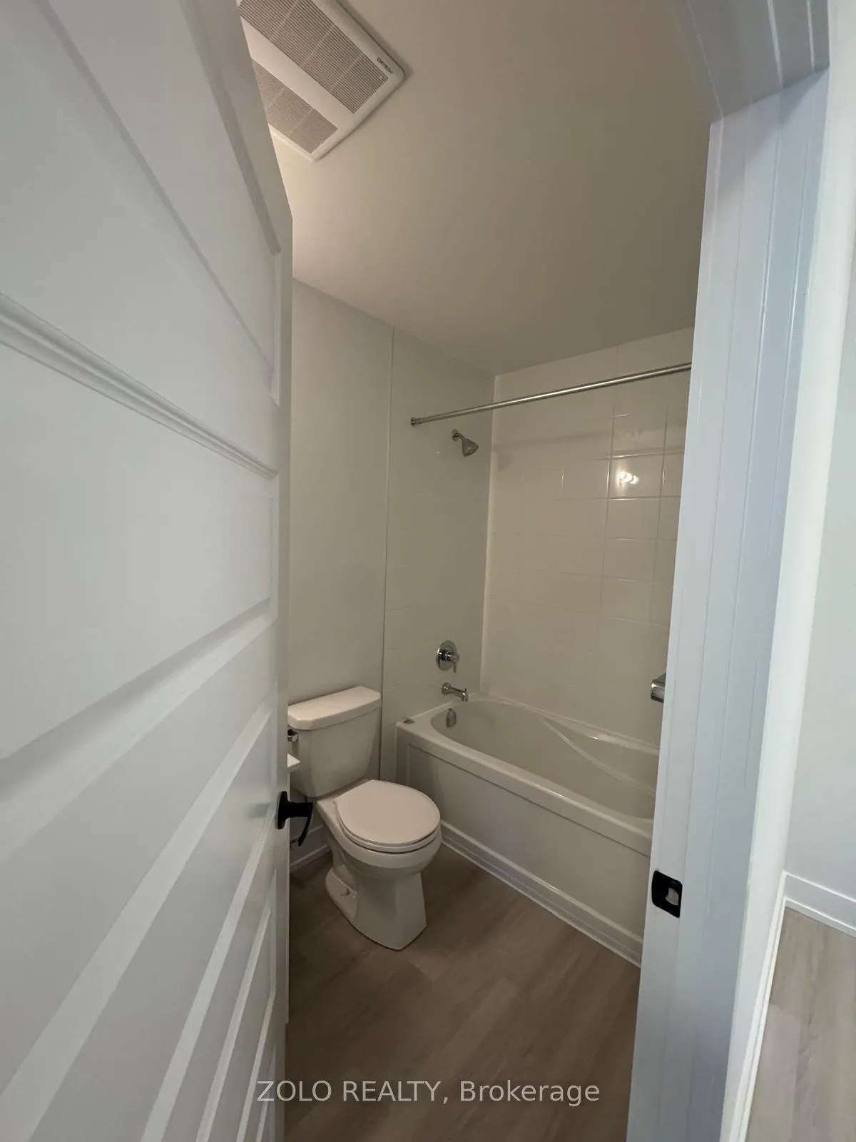 Photo 14 of Unit 419, 1100 Lackner Place, Kitchener — HOMEH