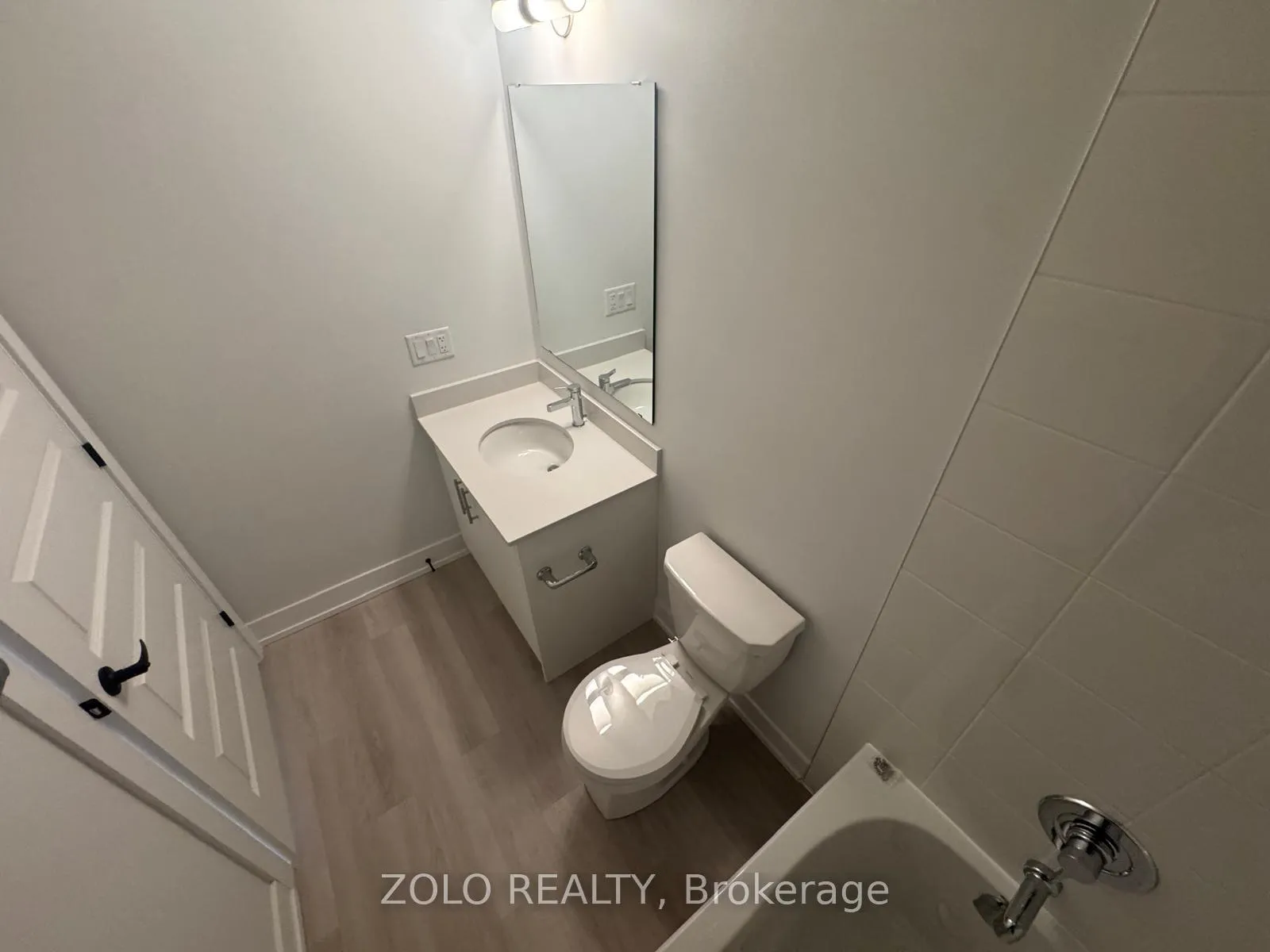 Photo 15 of Unit 419, 1100 Lackner Place, Kitchener — HOMEH