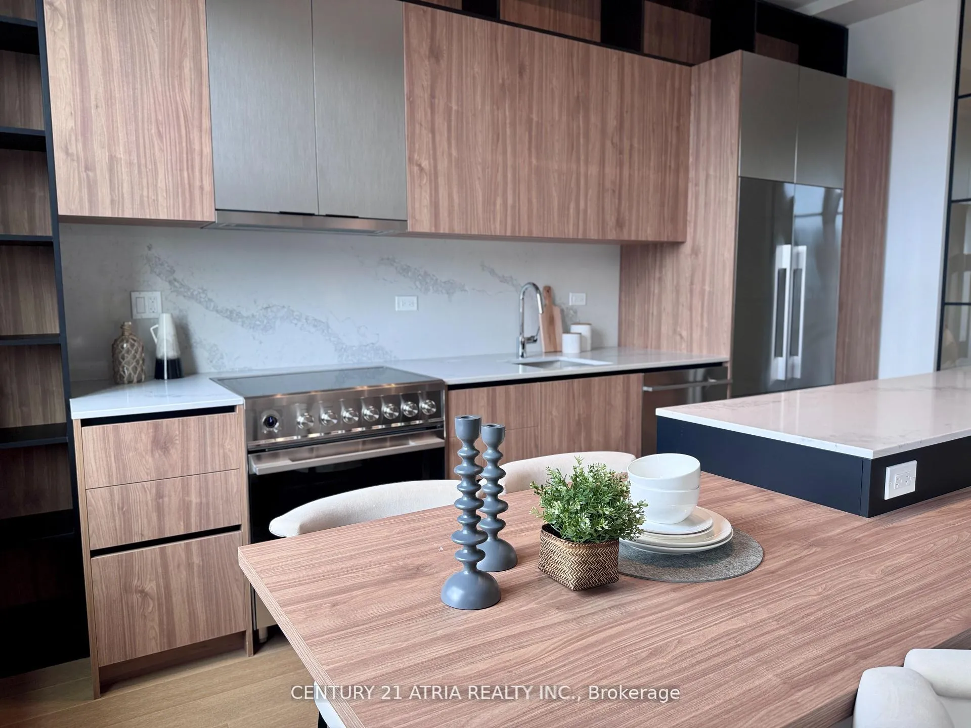 Photo 5 of Unit 505, 150 Logan Avenue, Toronto, South Riverdale — HOMEH