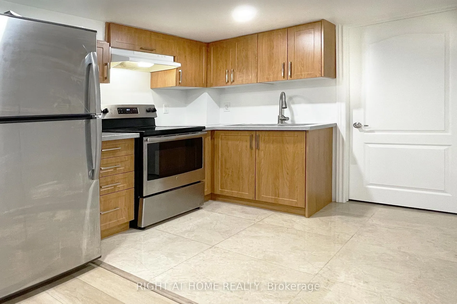 Photo 5 of Unit Bsmt, 973 Black Cherry Drive, Oshawa, Taunton — HOMEH