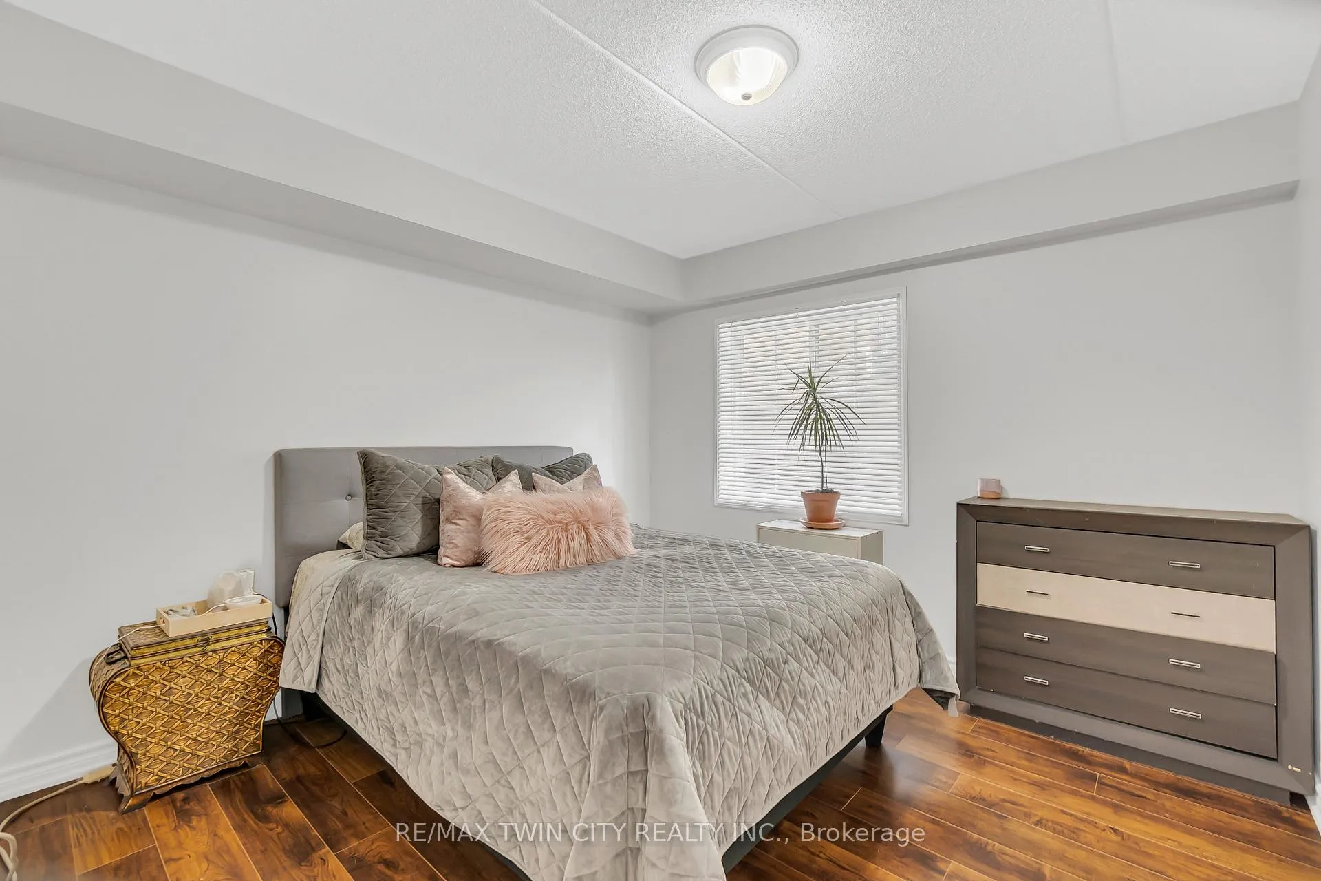 Photo 14 of Unit 12, 950 Highland Road W, Kitchener, Highland West — HOMEH