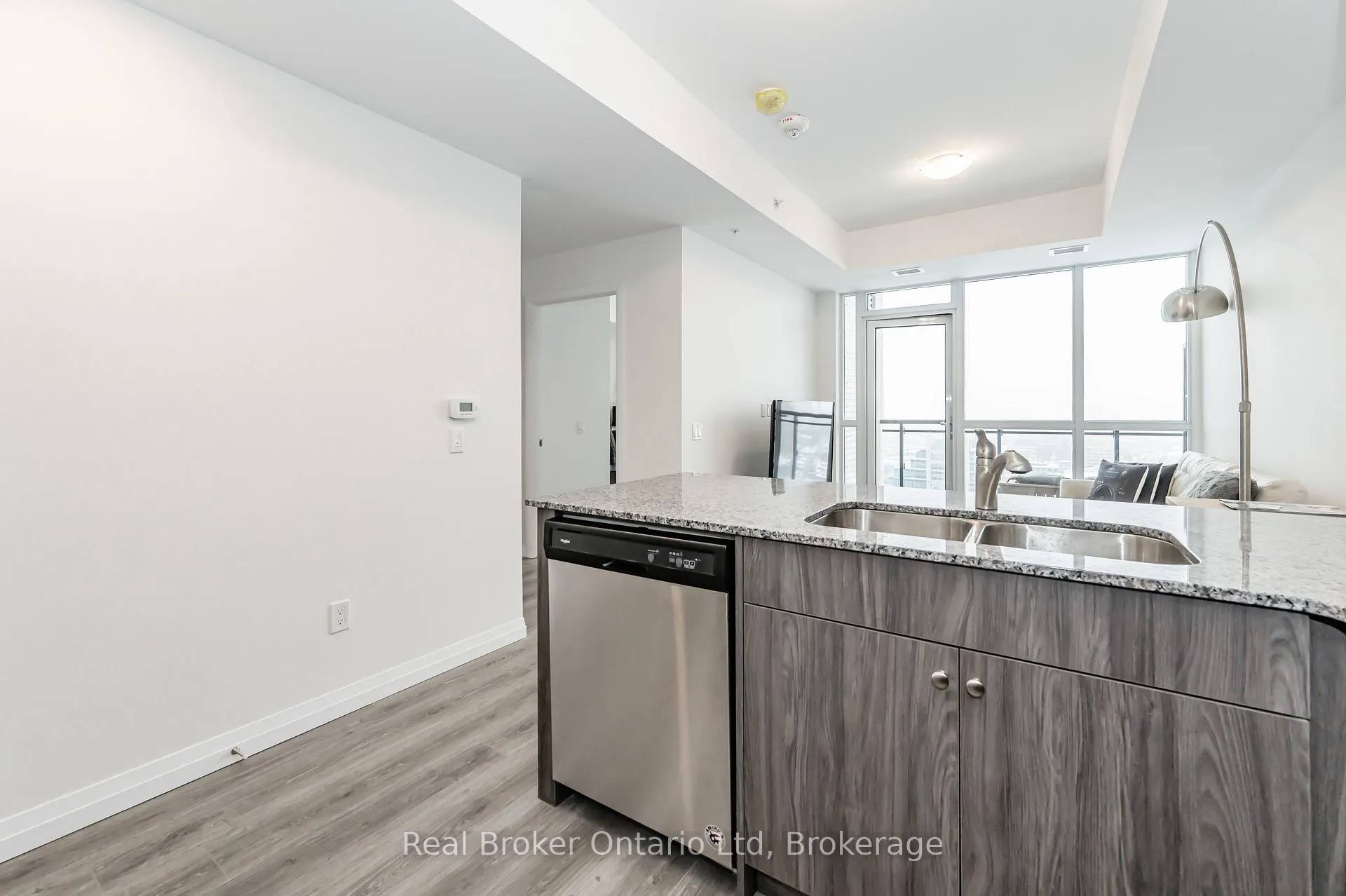 Photo 12 of Unit 2003, 60 Charles Street W, Kitchener — HOMEH