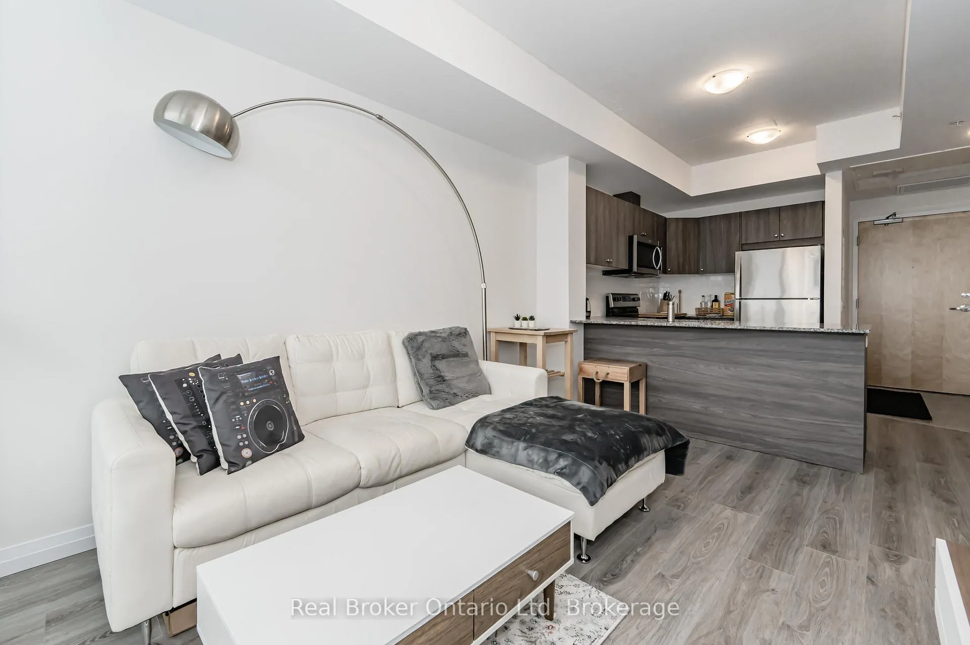 Photo 15 of Unit 2003, 60 Charles Street W, Kitchener — HOMEH
