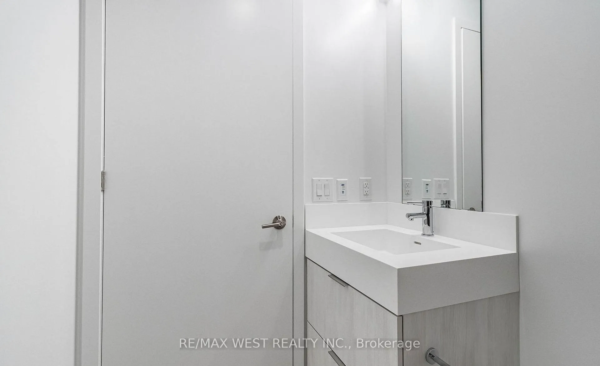 Photo 11 of Unit 3004, 130 River Street, Toronto, Regent Park — HOMEH