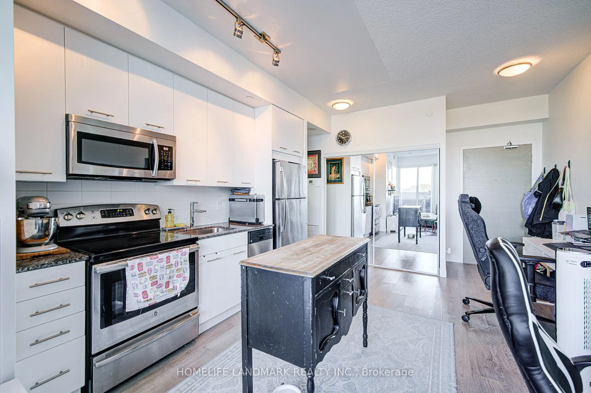 Photo 3 of Unit 505, 2055 Danforth Avenue, Toronto, Woodbine Corridor — HOMEH