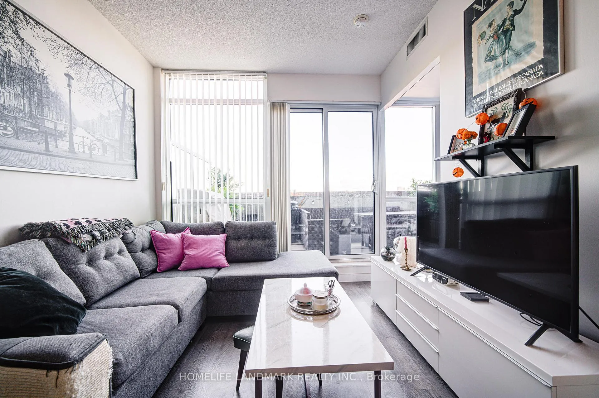 Photo 6 of Unit 505, 2055 Danforth Avenue, Toronto, Woodbine Corridor — HOMEH