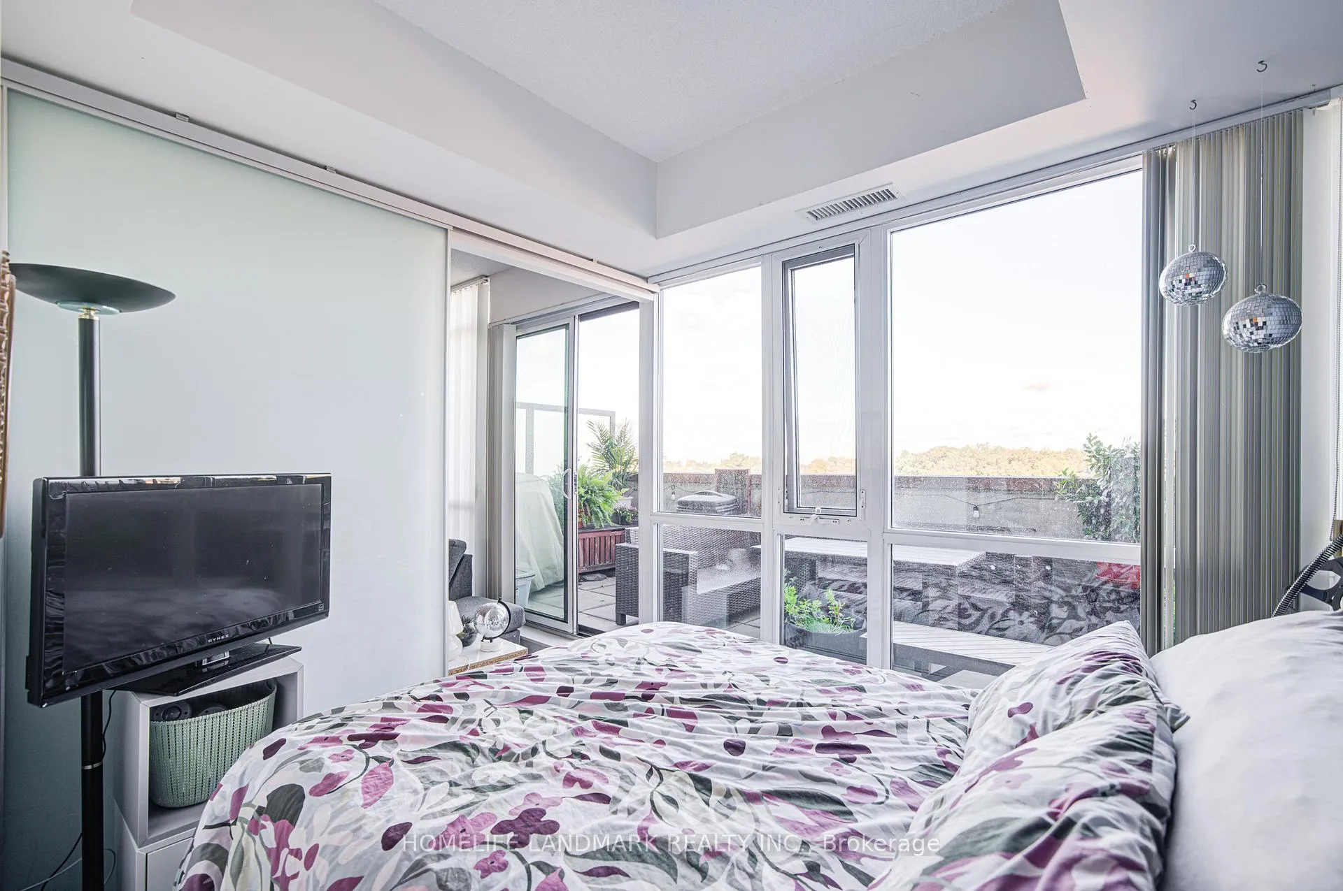 Photo 9 of Unit 505, 2055 Danforth Avenue, Toronto, Woodbine Corridor — HOMEH