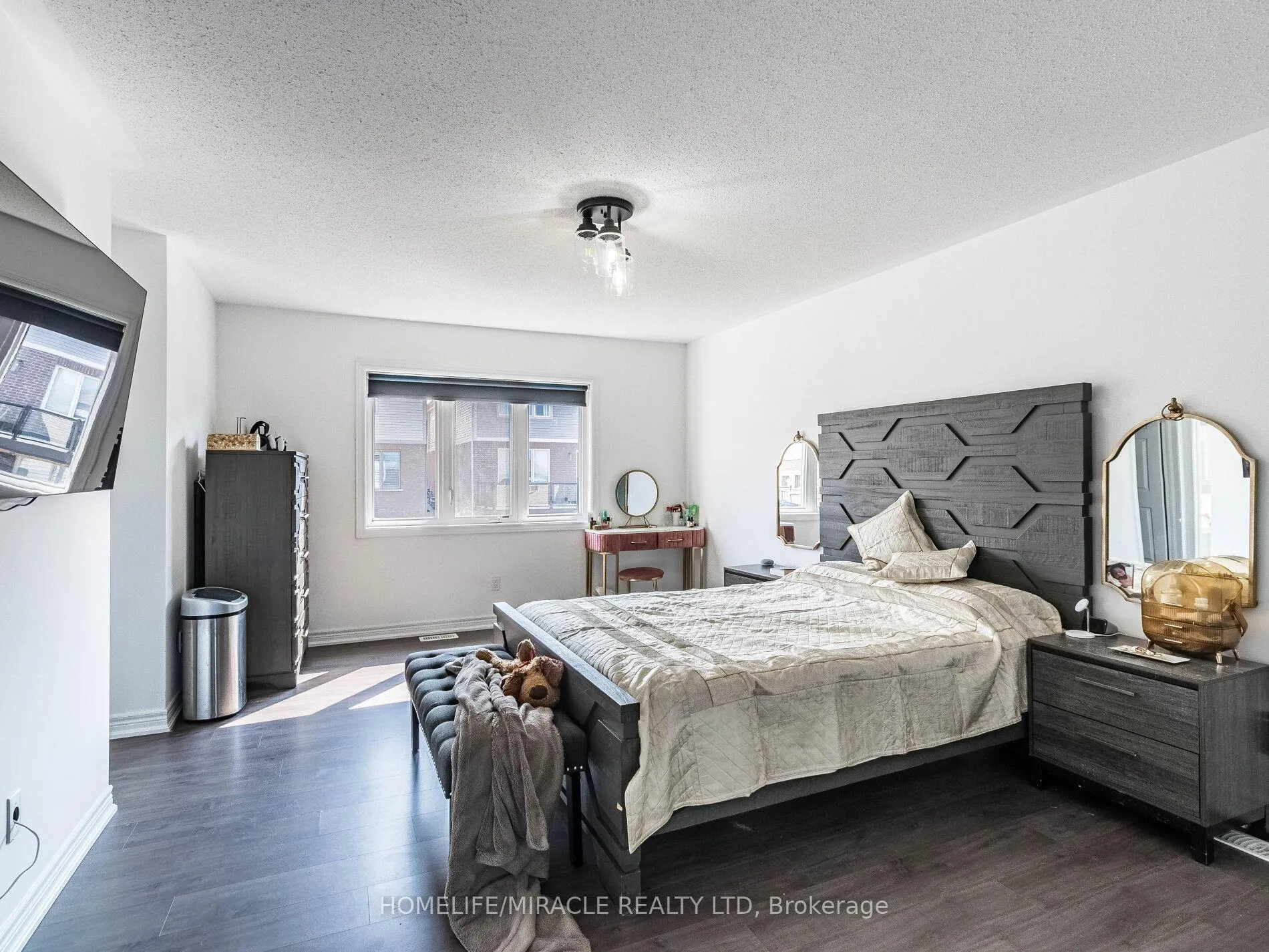 Photo 22 of 45 Kennedy Boulevard, New Tecumseth, Alliston — HOMEH