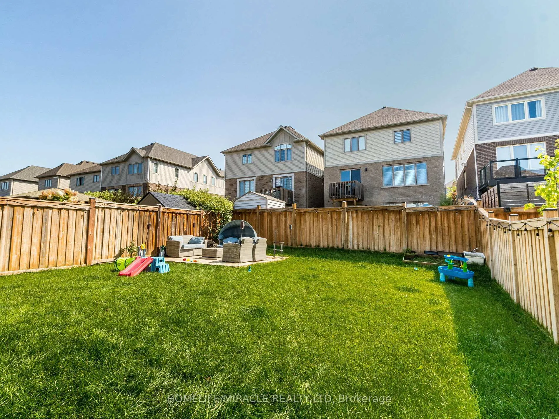 Photo 36 of 45 Kennedy Boulevard, New Tecumseth, Alliston — HOMEH