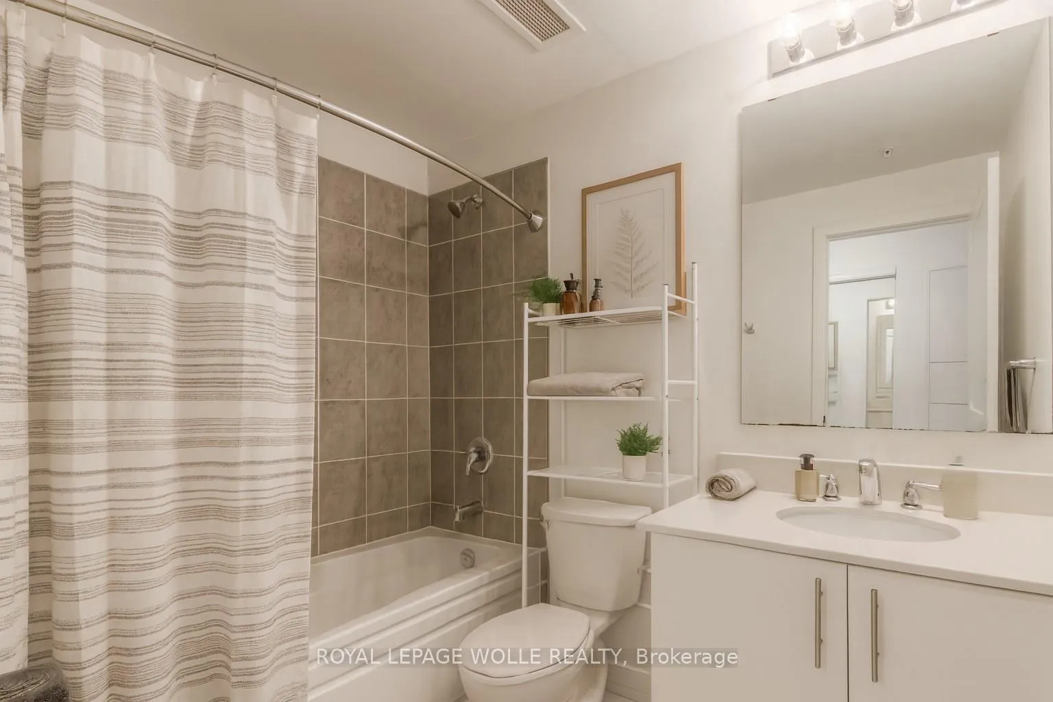 Photo 20 of Unit 509, 247 Northfield Drive E, Waterloo — HOMEH