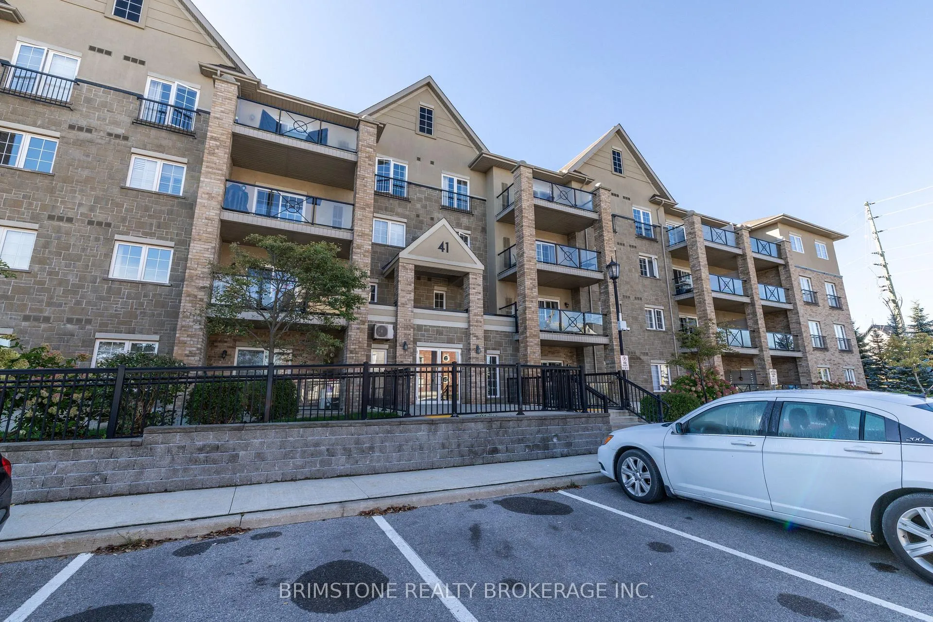 Front of Unit 210, 41 Ferndale Drive S