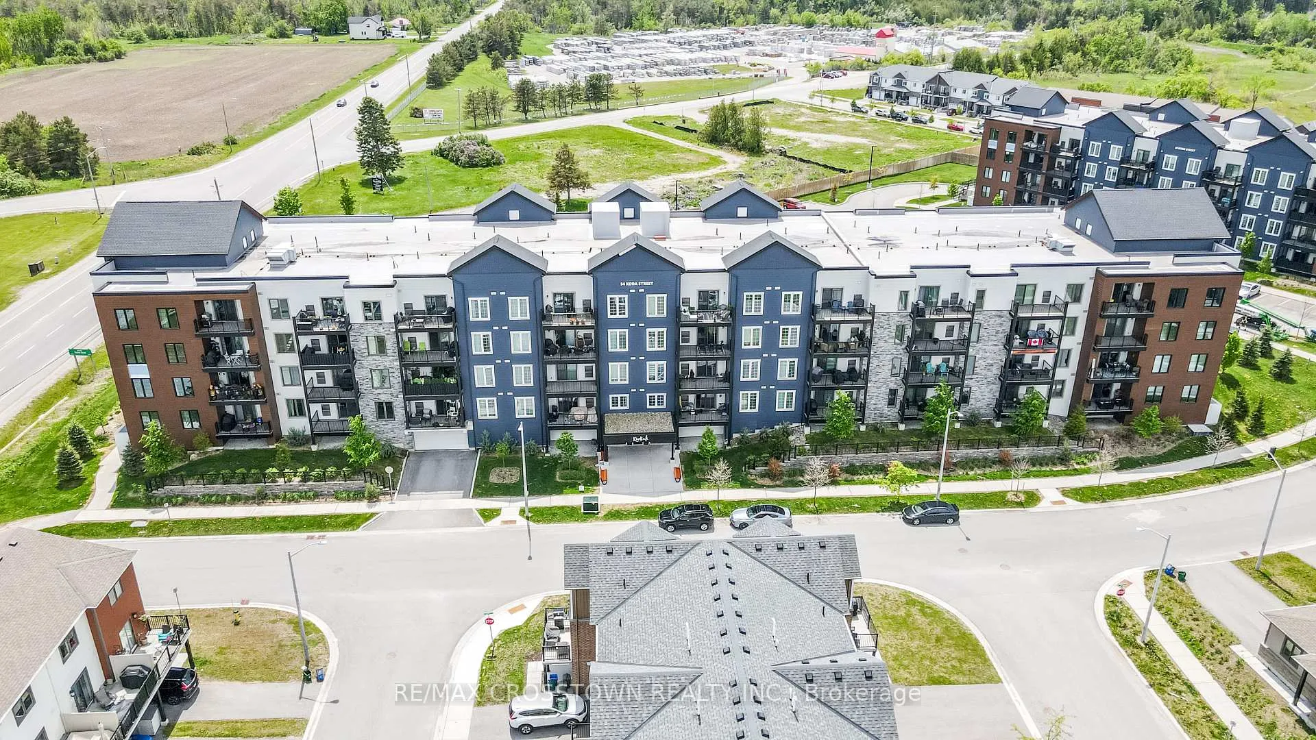 Photo 35 of Unit 318, 54 Koda Street, Barrie, Rural Barrie Southwest — HOMEH