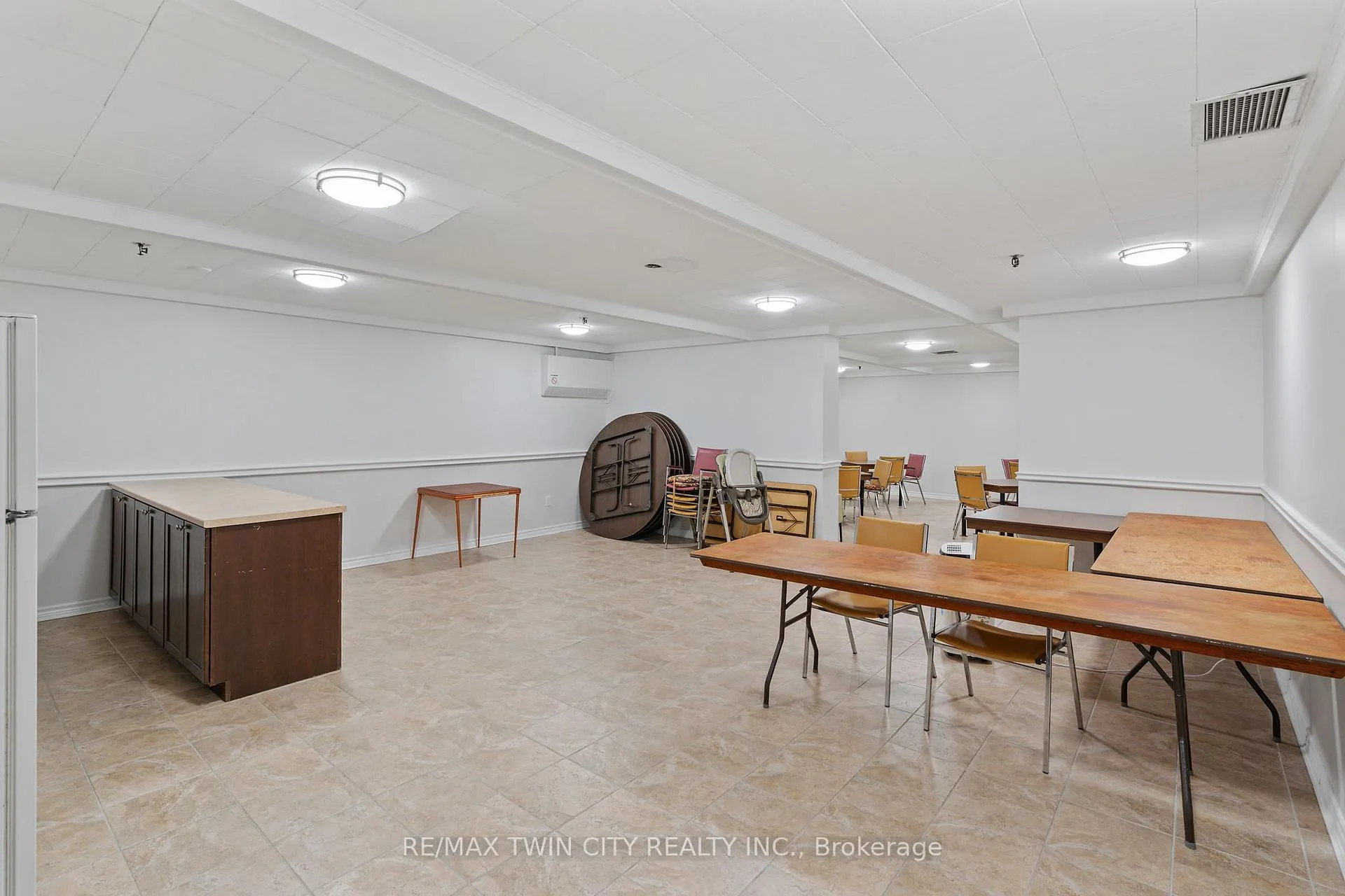 Photo 40 of Unit 611, 225 HARVARD Place Avenue E, Waterloo — HOMEH