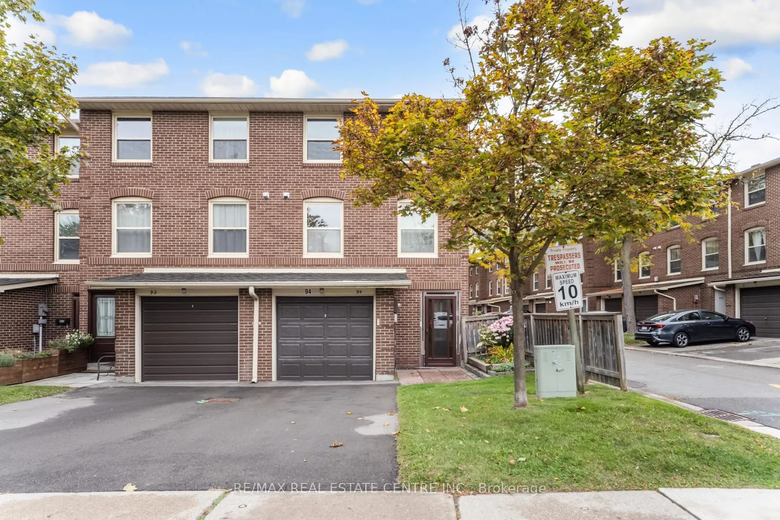 Front of Unit 24, 94 Edenborough Drive