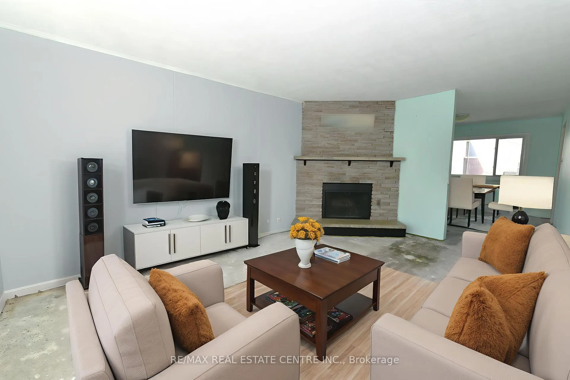 Photo 10 of Unit 96, 30 Green Valley Drive, Kitchener, Pioneer Park — HOMEH