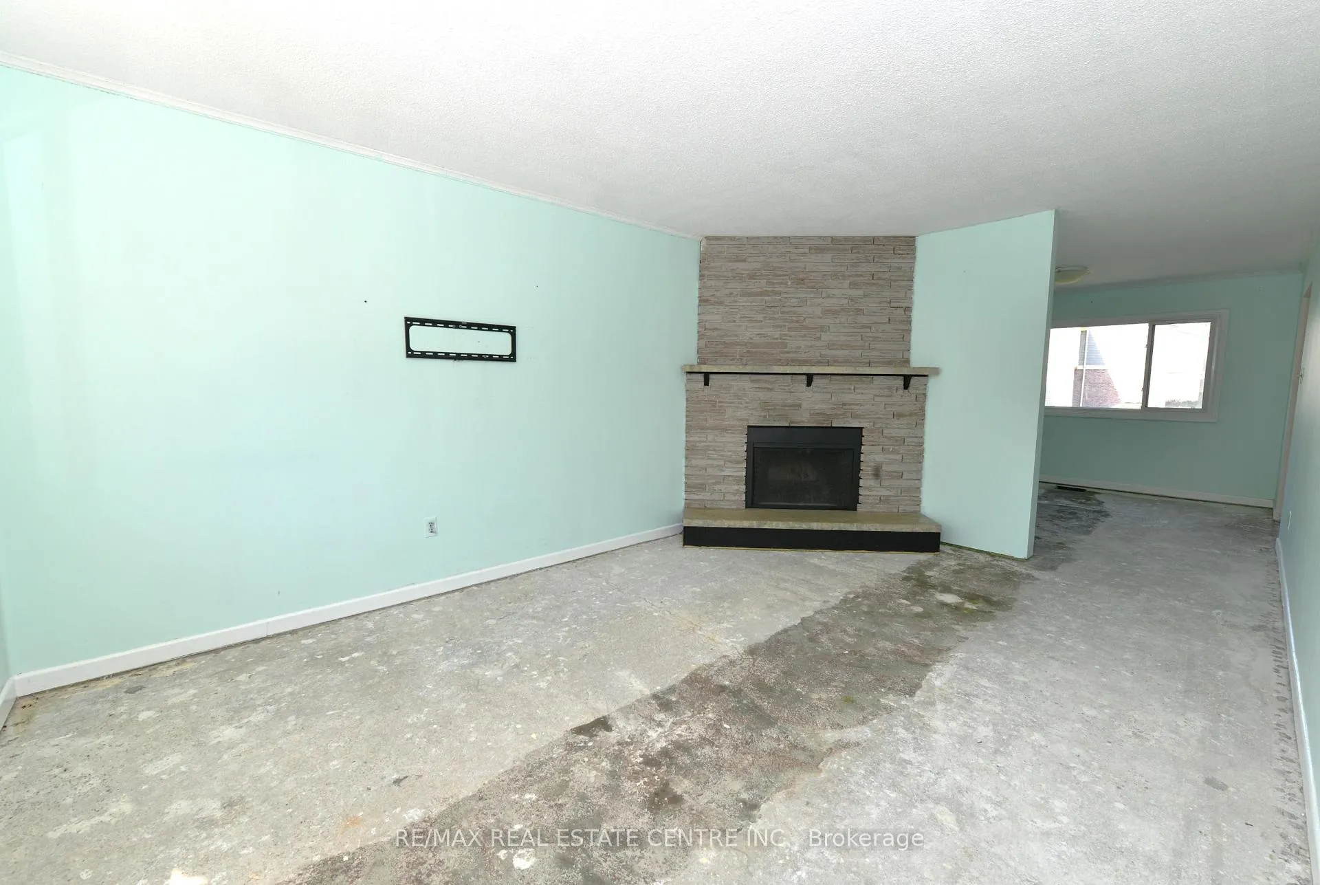 Photo 11 of Unit 96, 30 Green Valley Drive, Kitchener, Pioneer Park — HOMEH