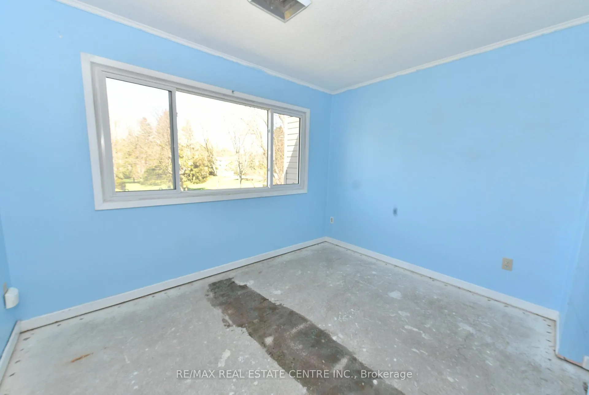 Photo 14 of Unit 96, 30 Green Valley Drive, Kitchener, Pioneer Park — HOMEH