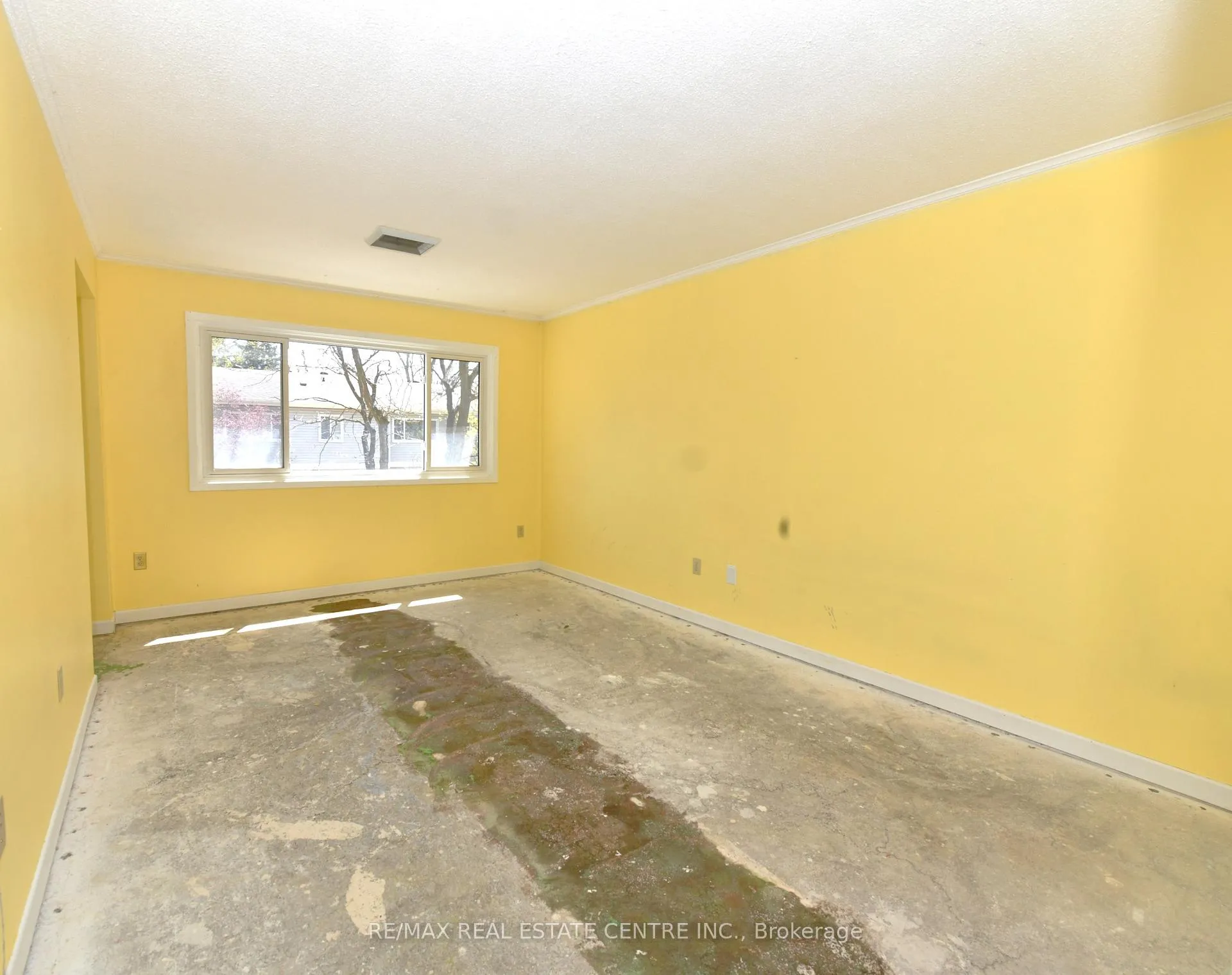 Photo 18 of Unit 96, 30 Green Valley Drive, Kitchener, Pioneer Park — HOMEH